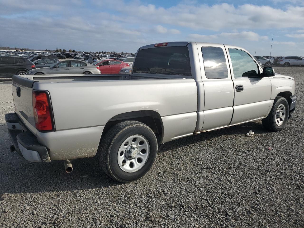 2006 Chevrolet Silverado - Image 3
