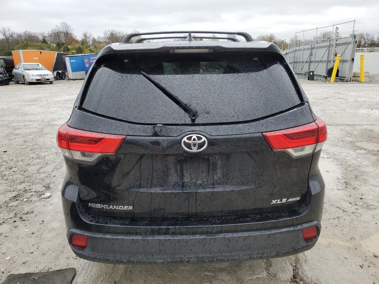 2018 Toyota Highlander - Image 6