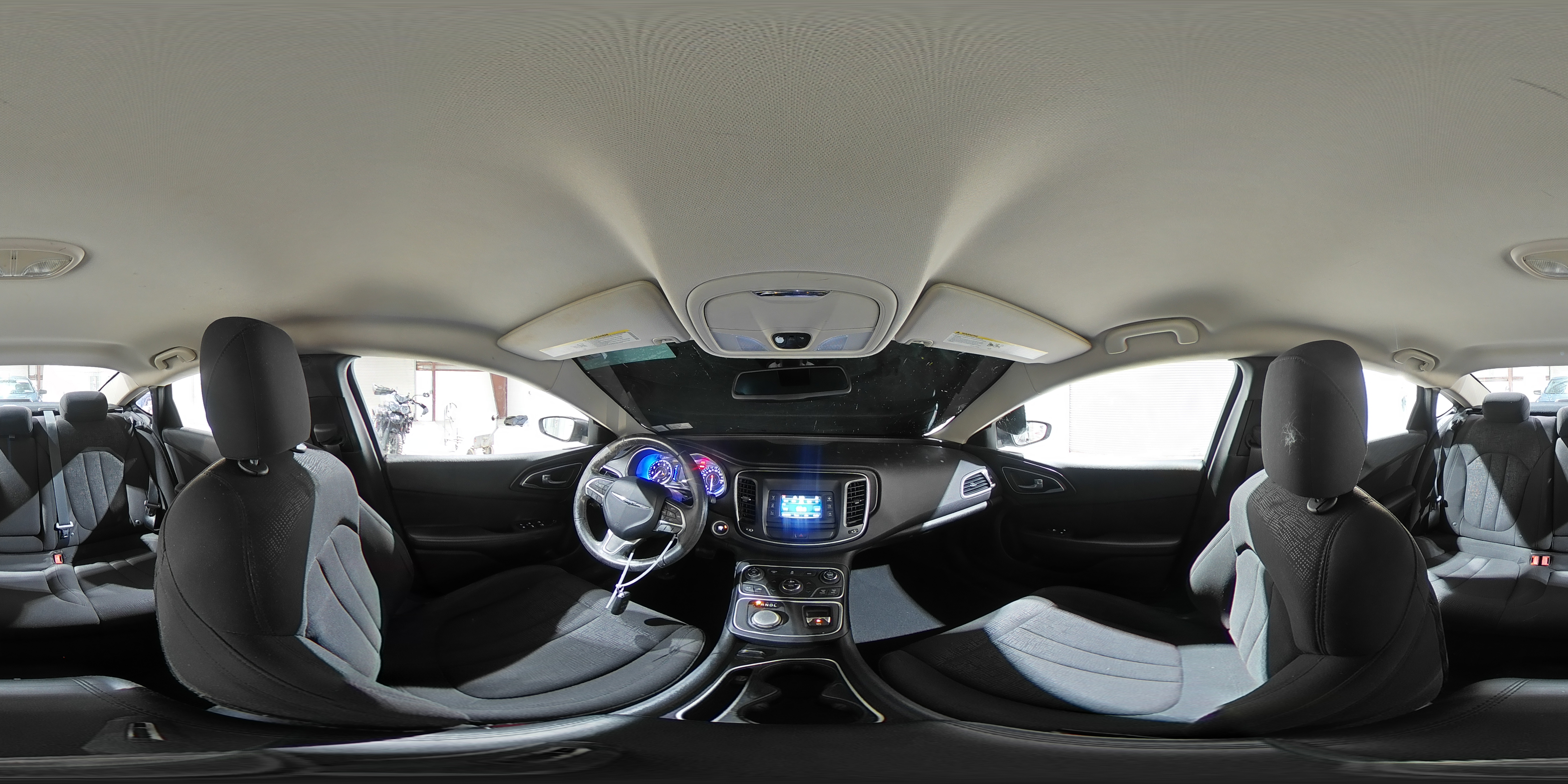 2015 Chrysler 200 - Image 14