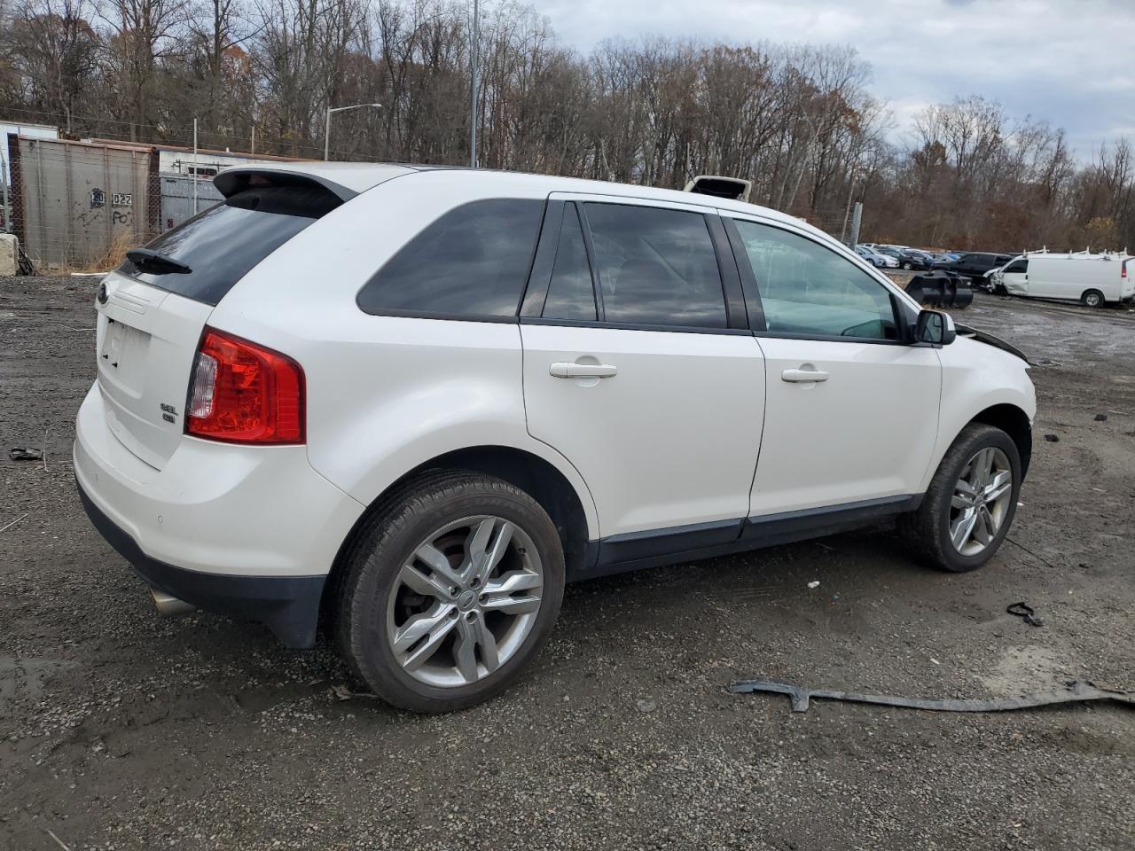 2014 Ford Edge - Image 3