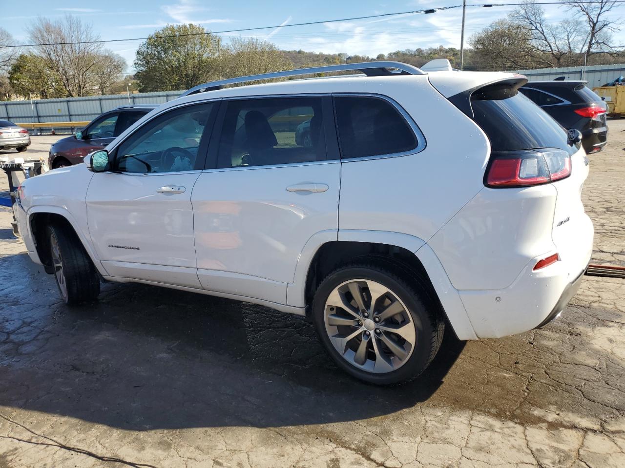 2019 Jeep Cherokee Overland VIN: 1C4PJMJN1KD269004 Lot: 79611944