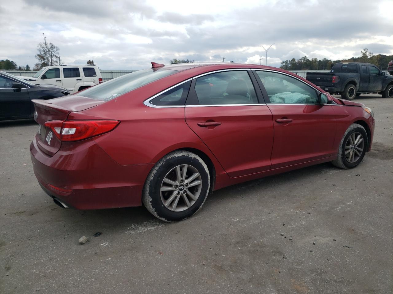 2015 Hyundai Sonata - Image 3