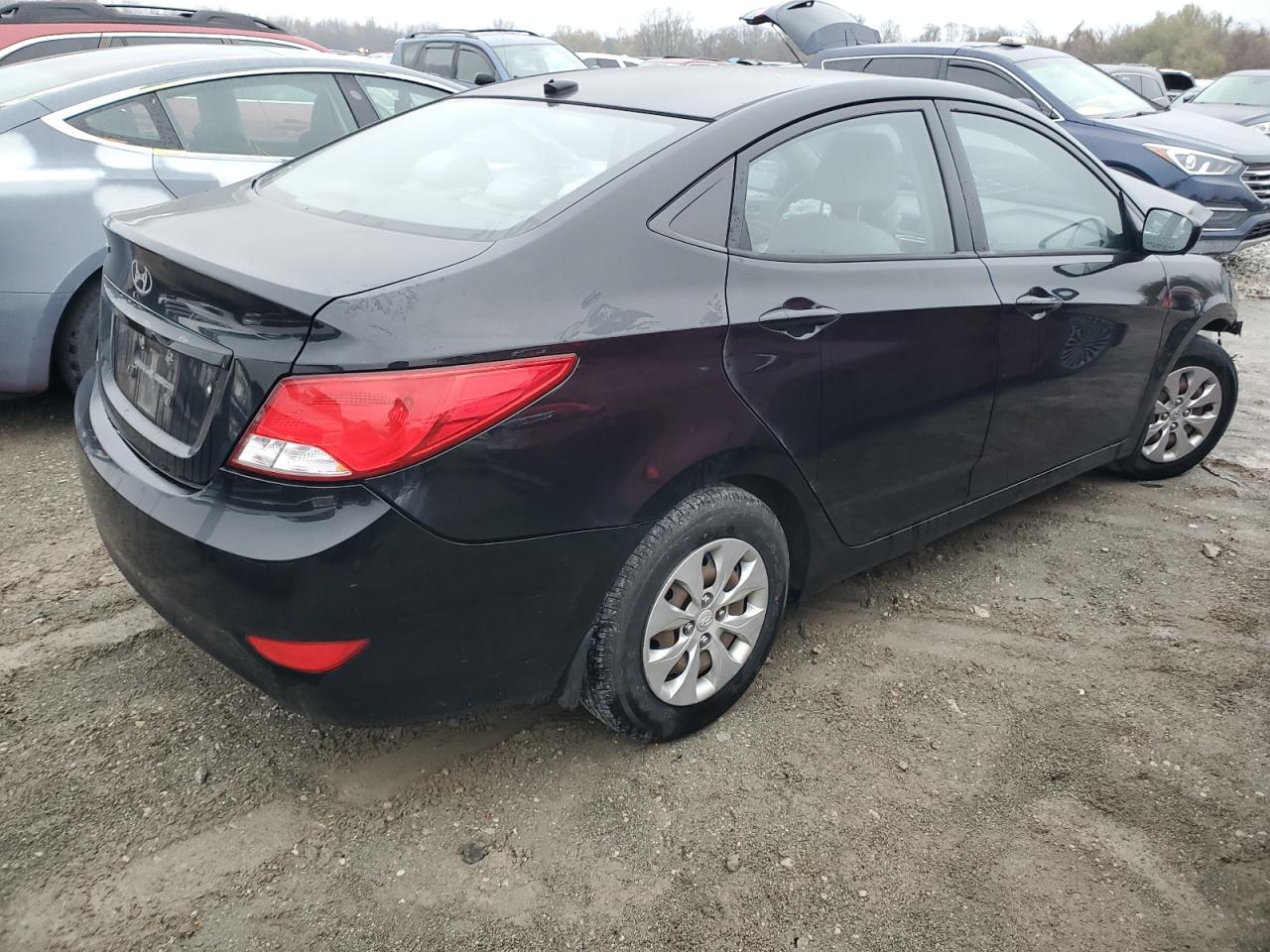 2016 Hyundai Accent - Image 3