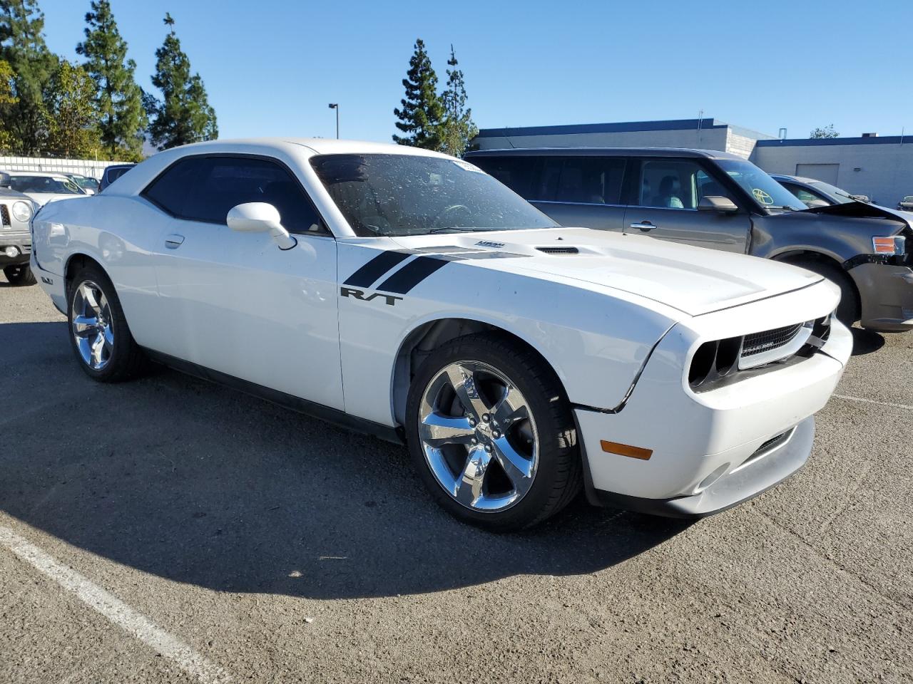 2013 Dodge Challenger - Image 4