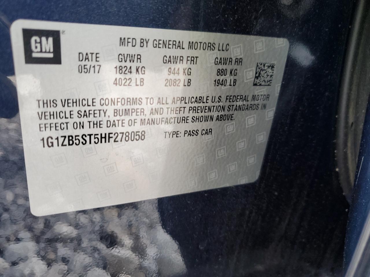 2017 Chevrolet Malibu - Image 14