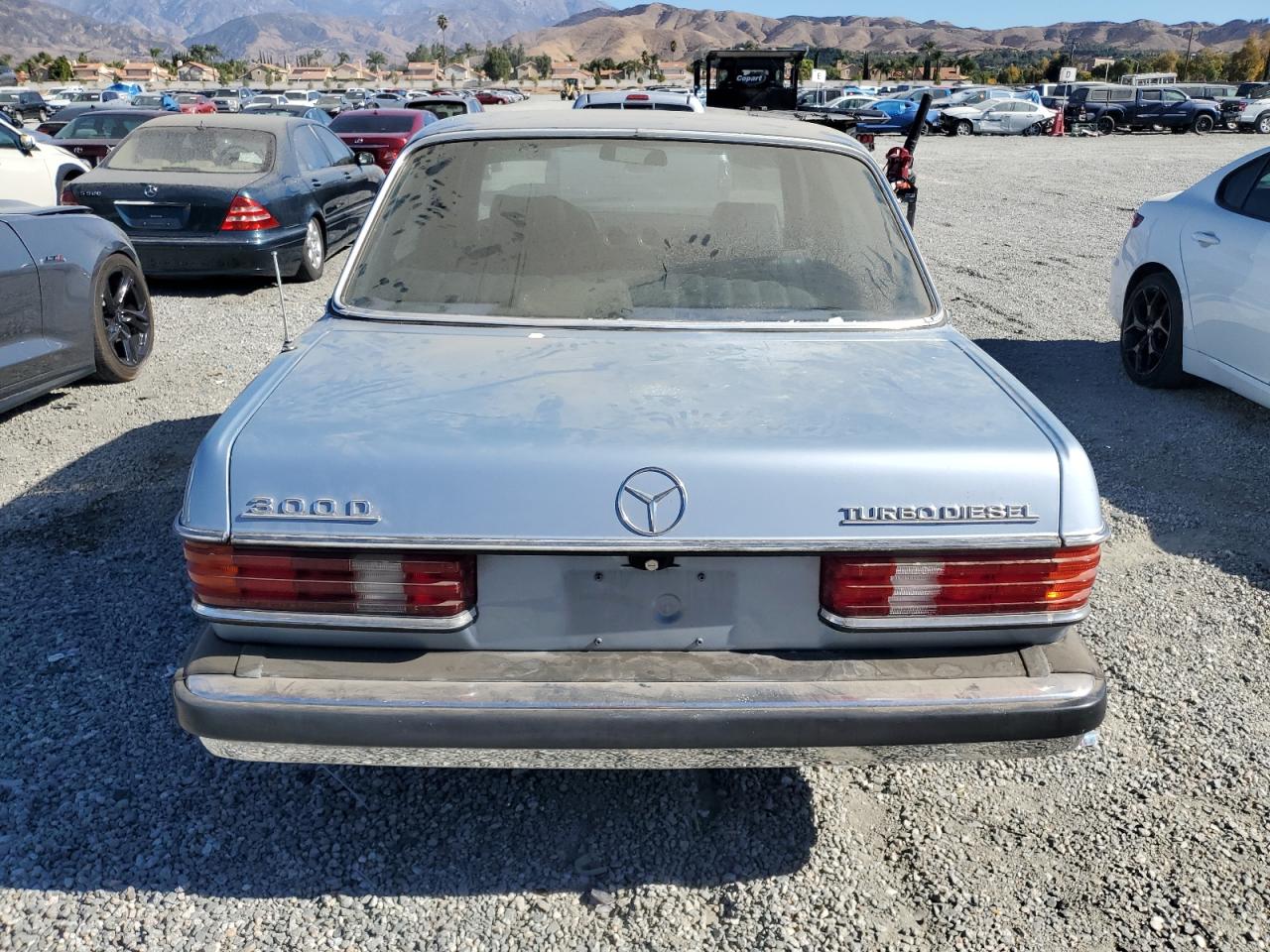 1983 Mercedes-Benz 300 Dt VIN: WDBAB33AXDB020060 Lot: 80495384