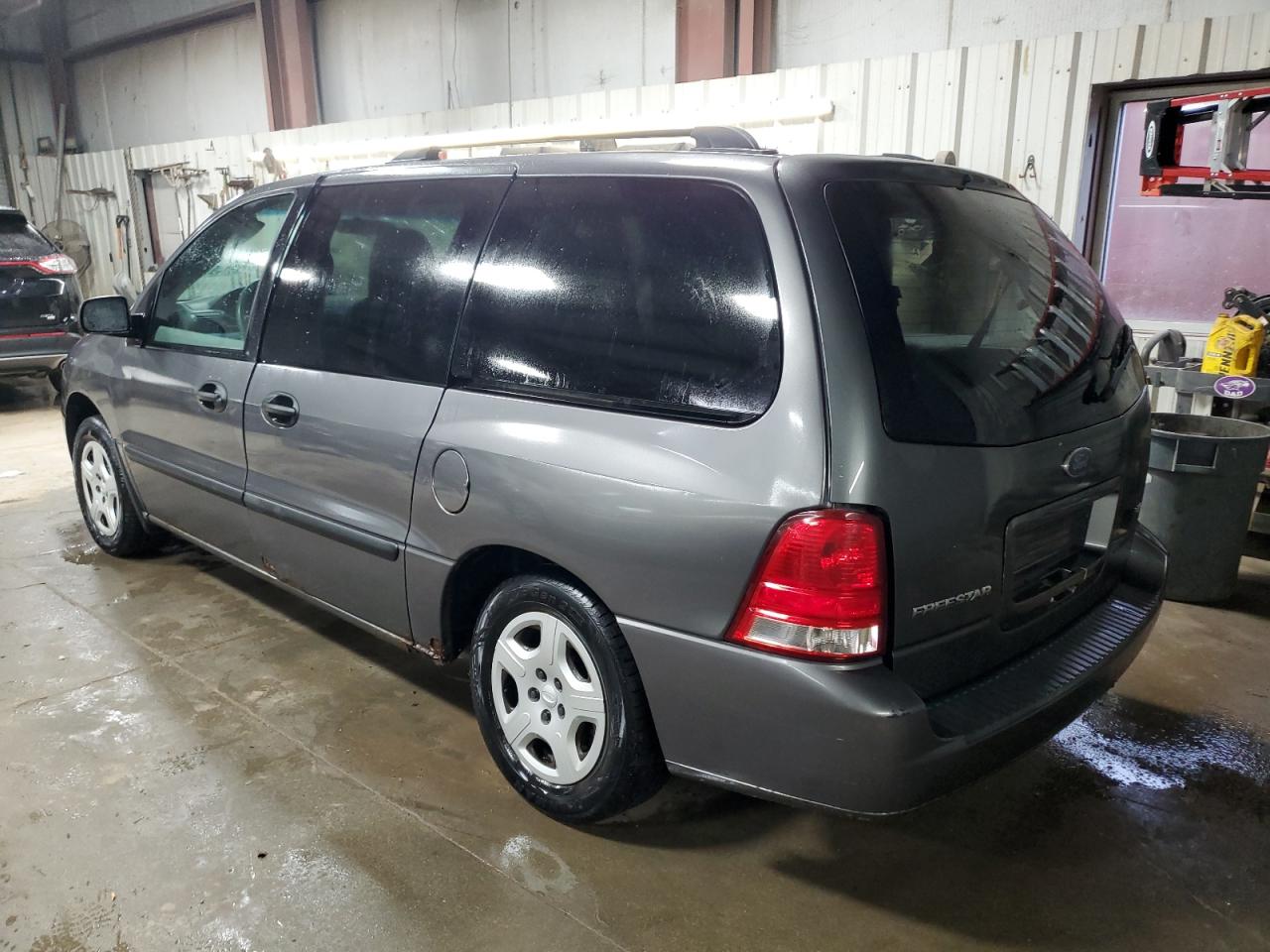2006 Ford Freestar - Image 2