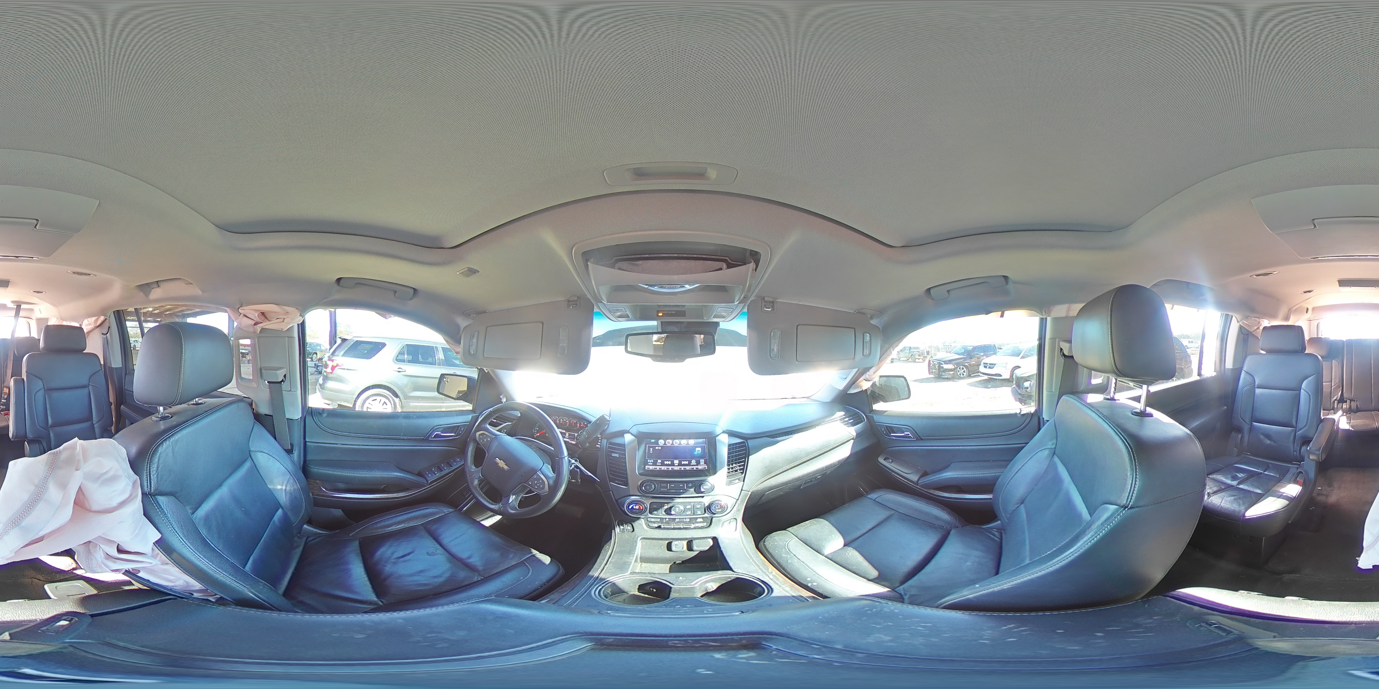 2016 Chevrolet Suburban - Image 15