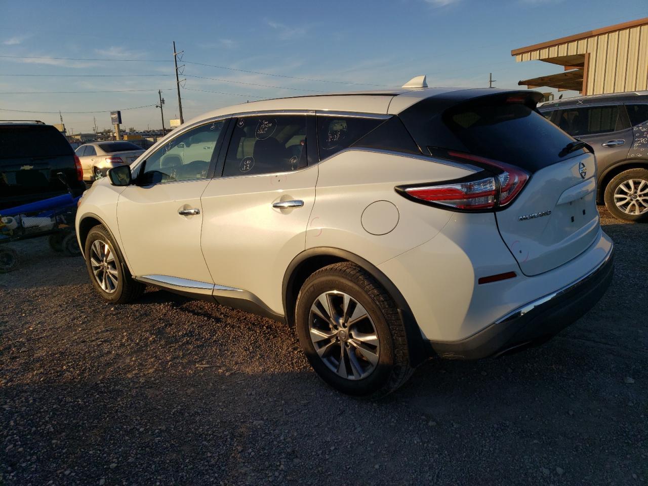 2017 Nissan Murano - Image 2