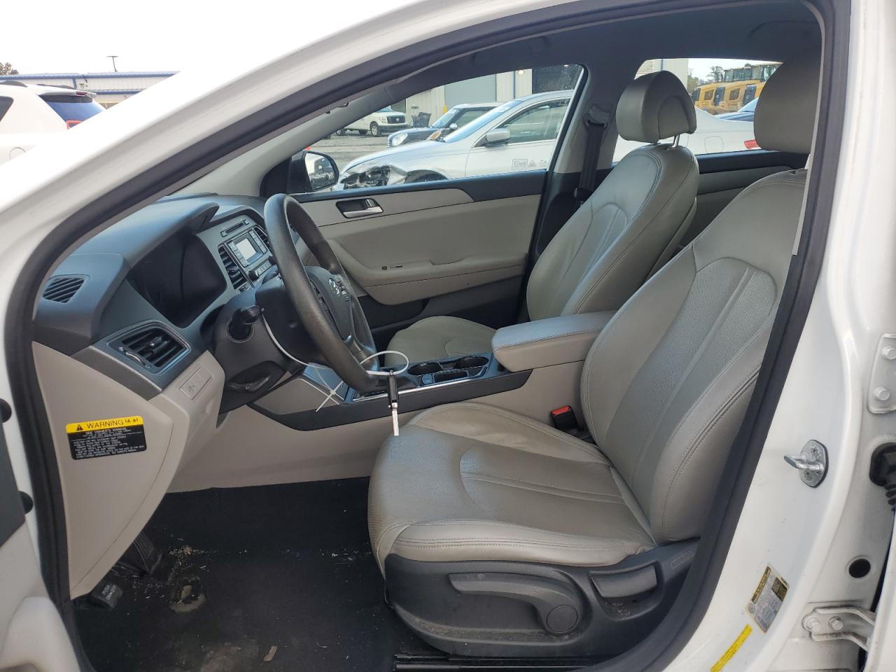 2015 Hyundai Sonata - Image 7