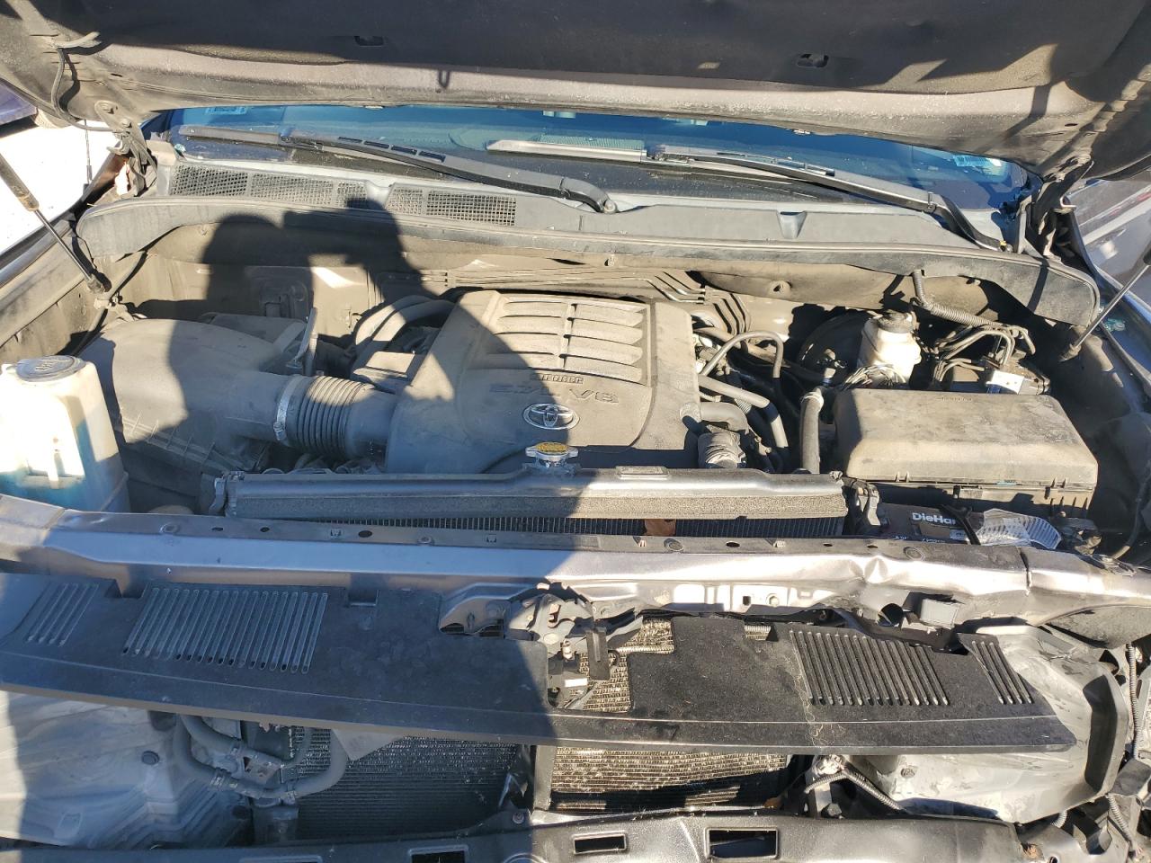 2016 Toyota Tundra - Image 11