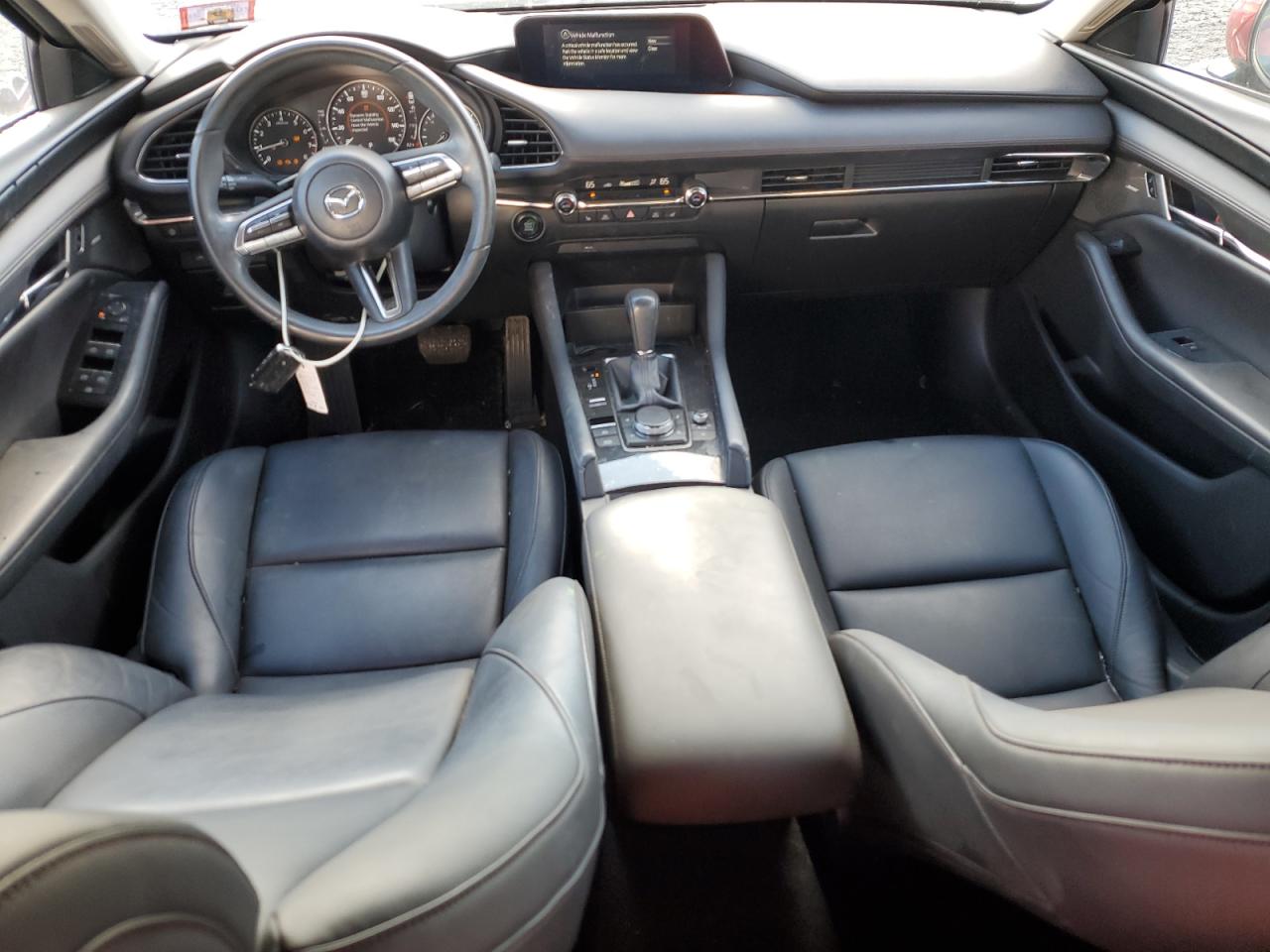 2019 Mazda 3 - Image 8