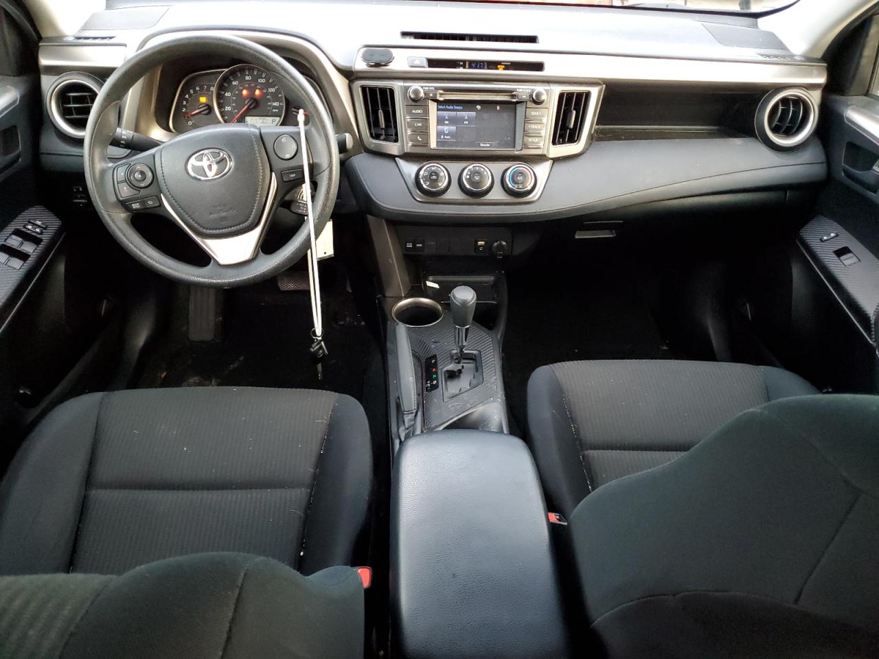 2015 Toyota RAV 4 - Image 8