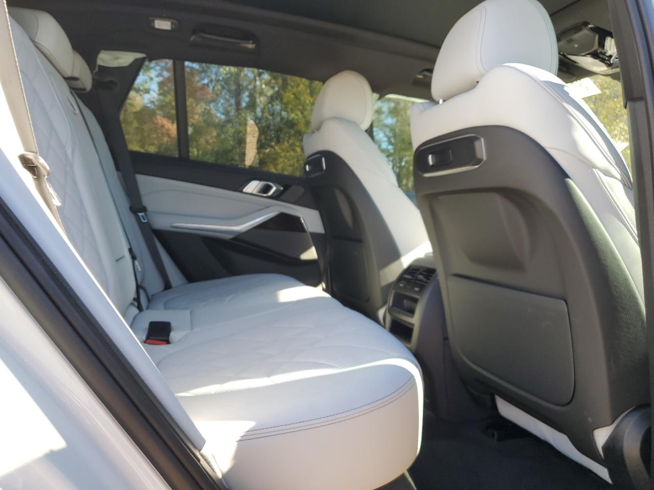 2024 BMW X5 - Image 11