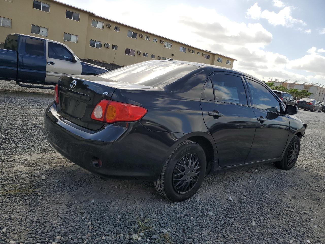 2010 Toyota Corolla - Image 3