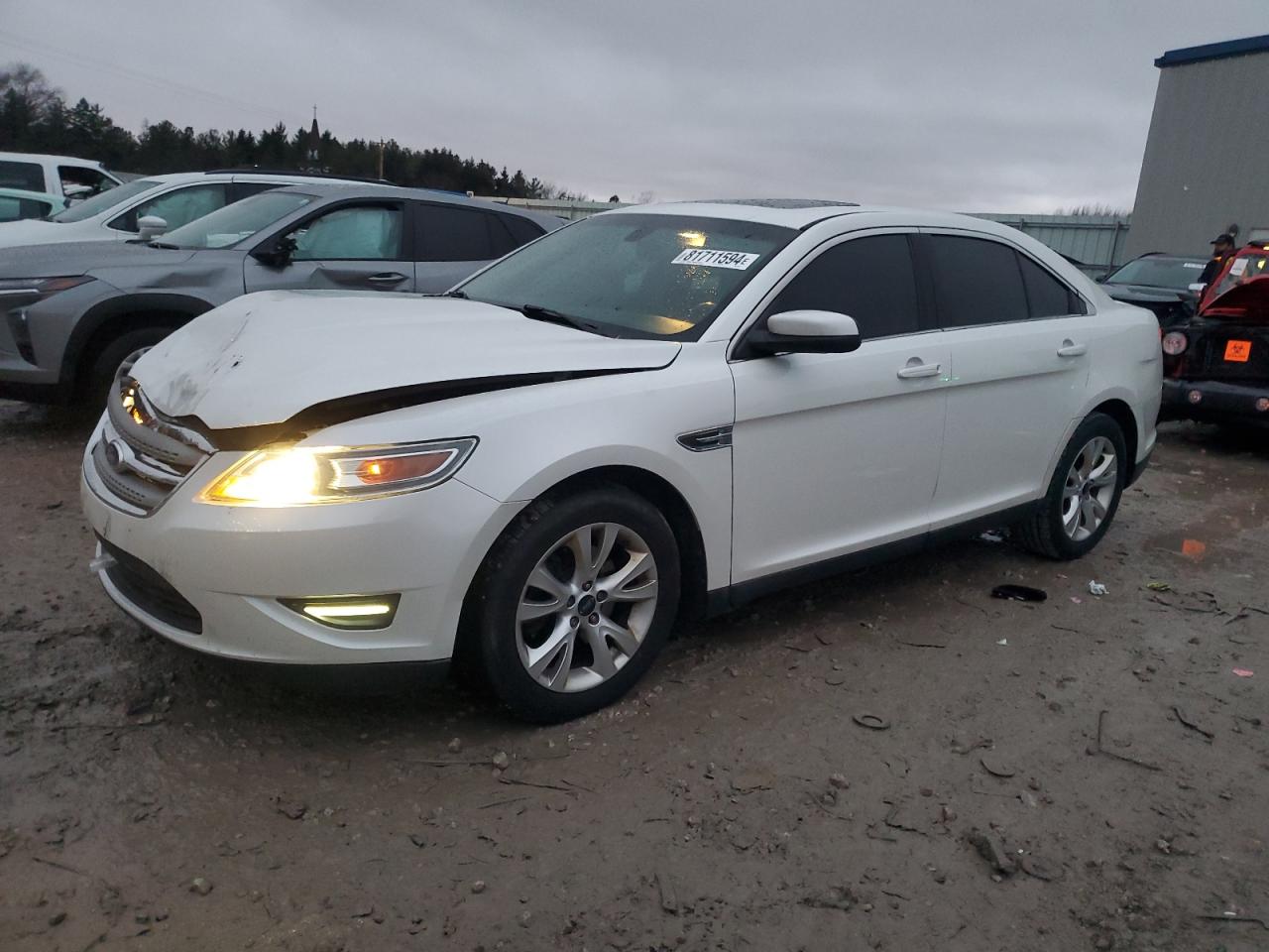 2010 Ford Taurus - Image 1