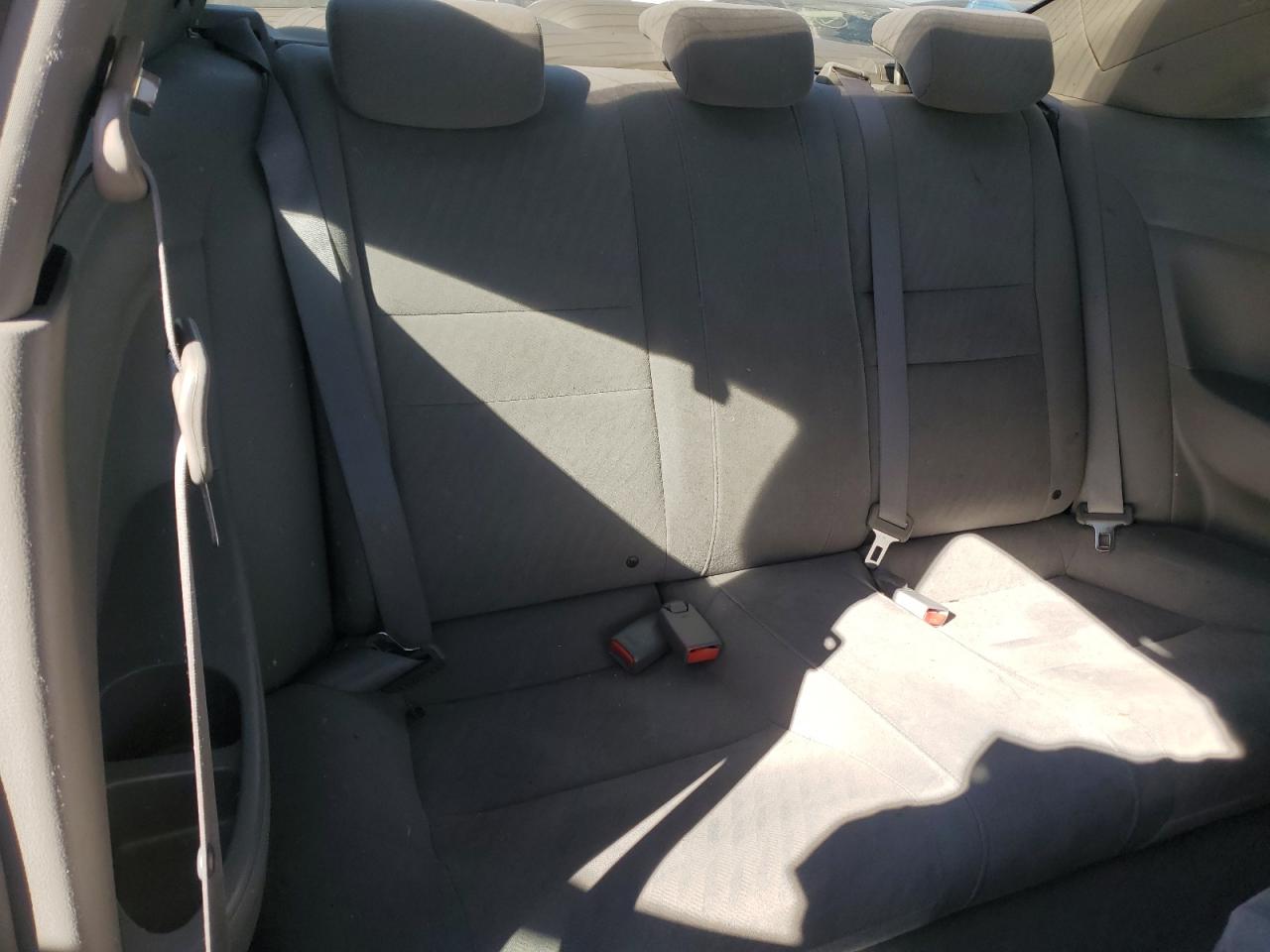 2010 Honda Civic - Image 10