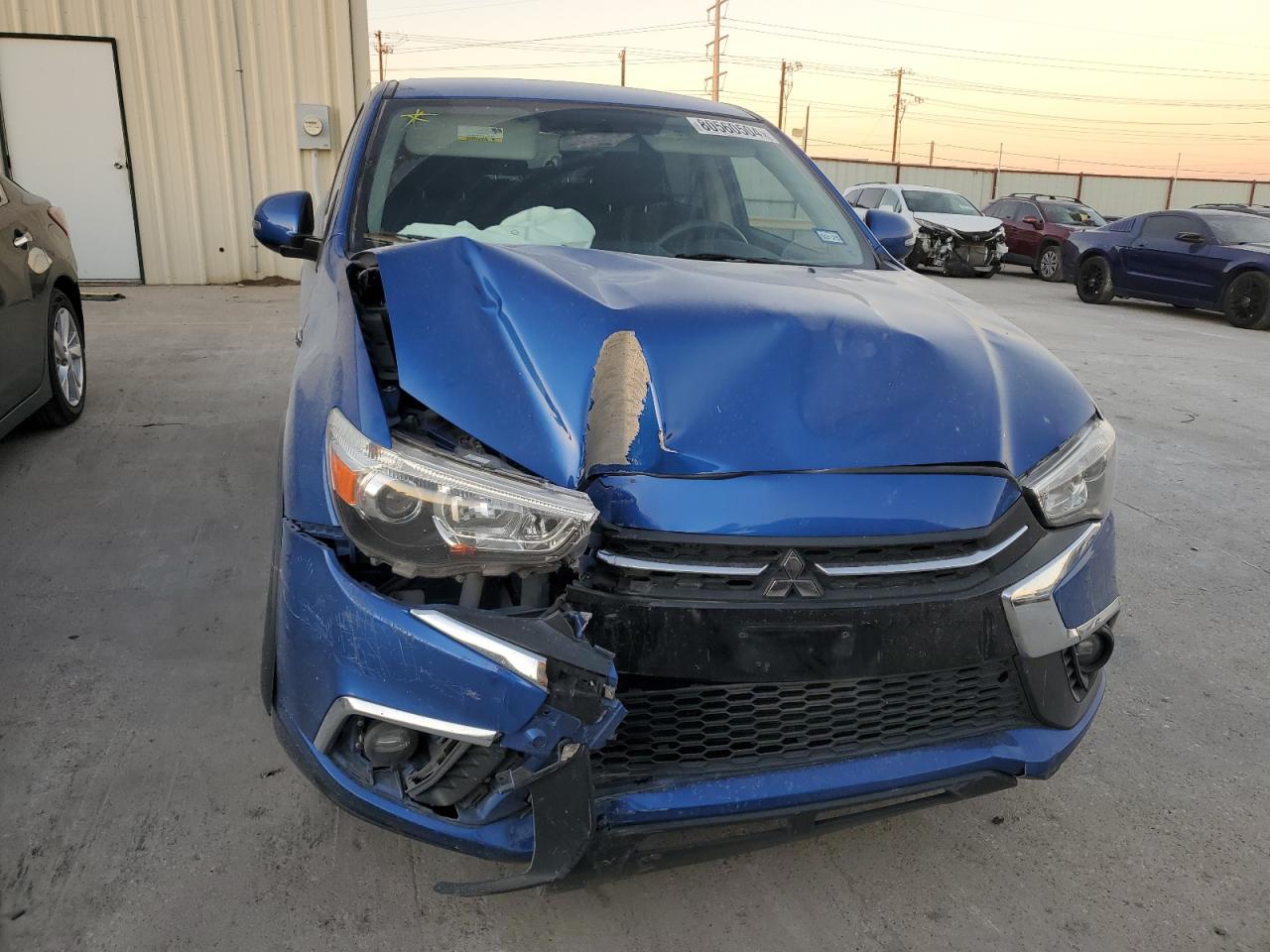 2019 Mitsubishi Outlander - Image 5