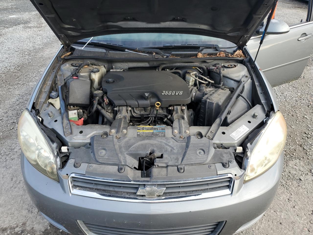 2007 Chevrolet Impala - Image 11