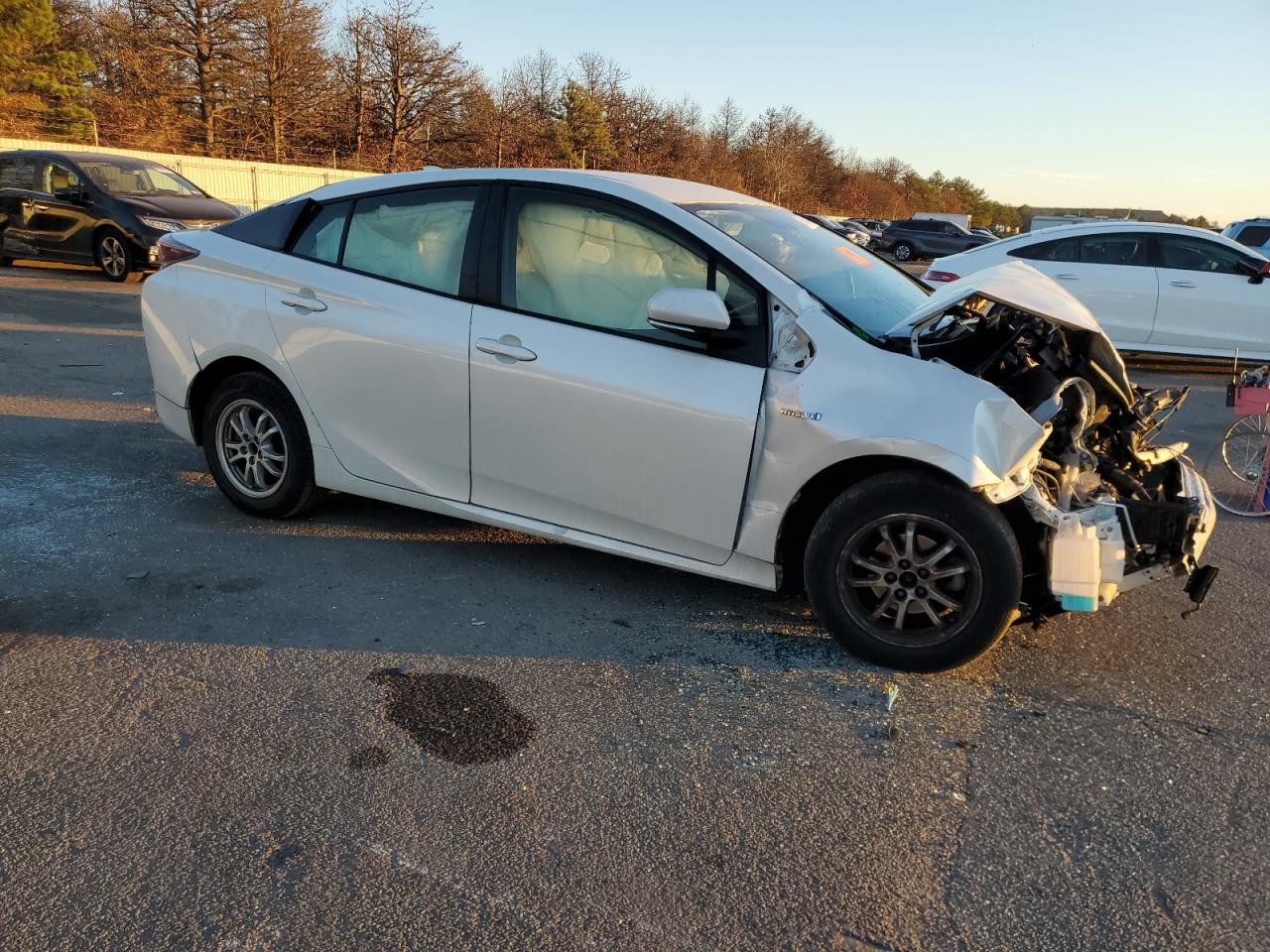 VIN JTDKBRFU4G3005843 2016 TOYOTA PRIUS no.4