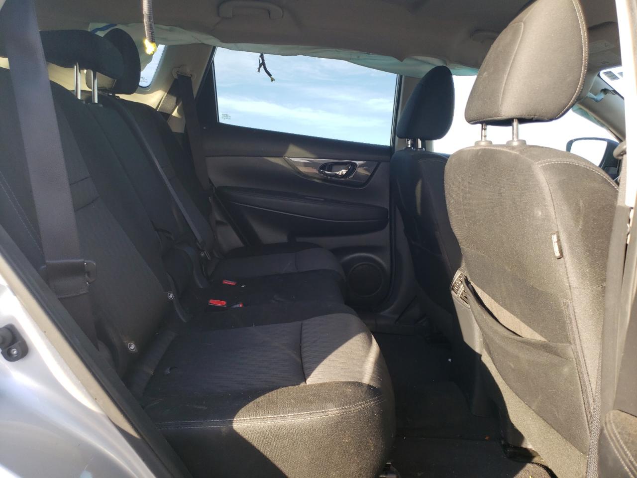 2019 Nissan Rogue - Image 11