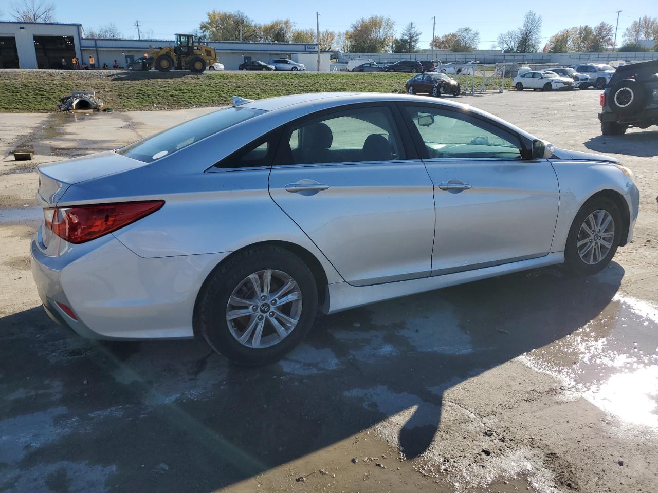 2014 Hyundai Sonata - Image 3
