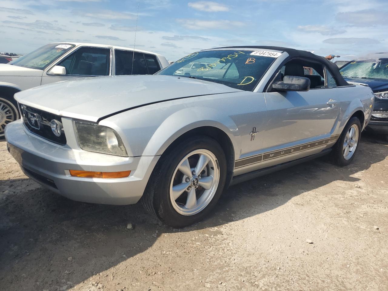 2007 Ford Mustang VIN: 1ZVHT84N275275460 Lot: 81047954