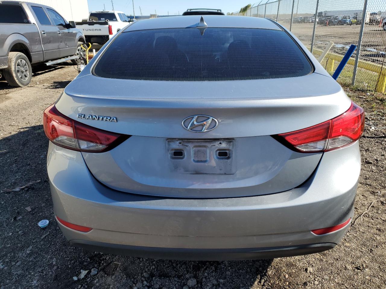 2015 Hyundai Elantra Se VIN: 5NPDH4AE7FH607598 Lot: 81470814