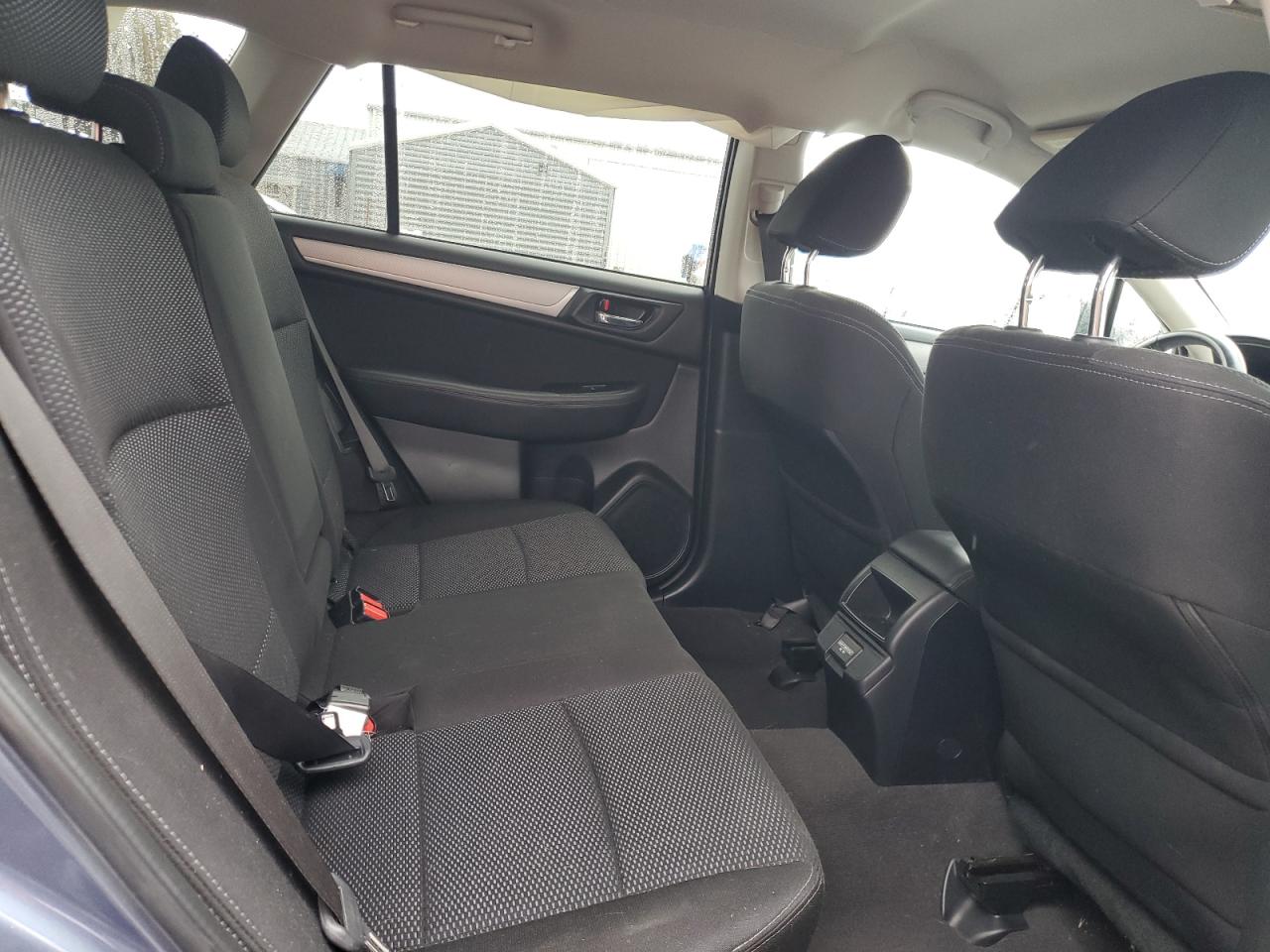 2018 Subaru Outback - Image 11