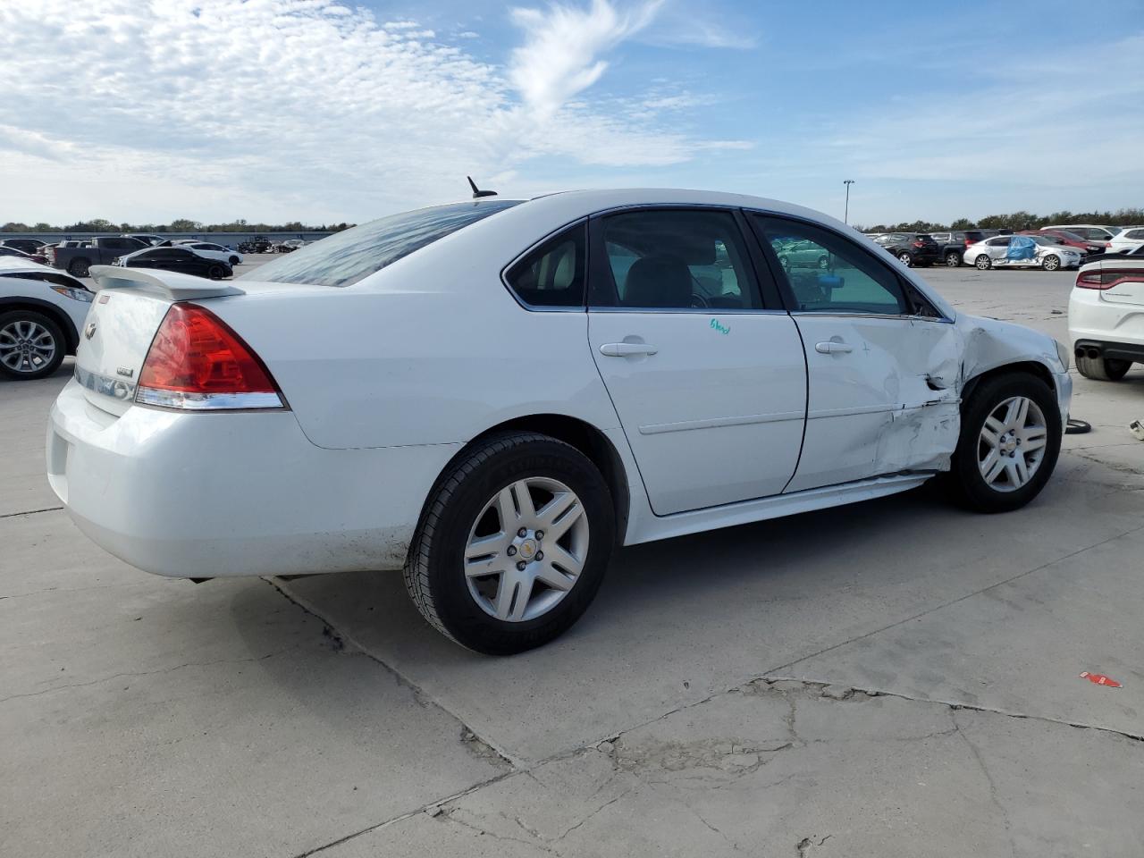 2011 Chevrolet Impala - Image 3