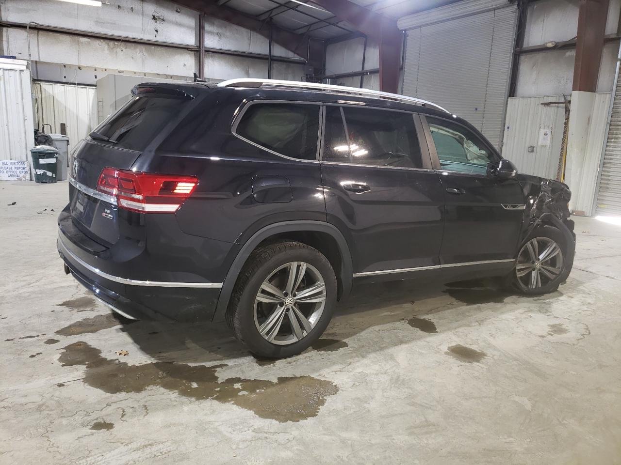 2019 Volkswagen Atlas - Image 3