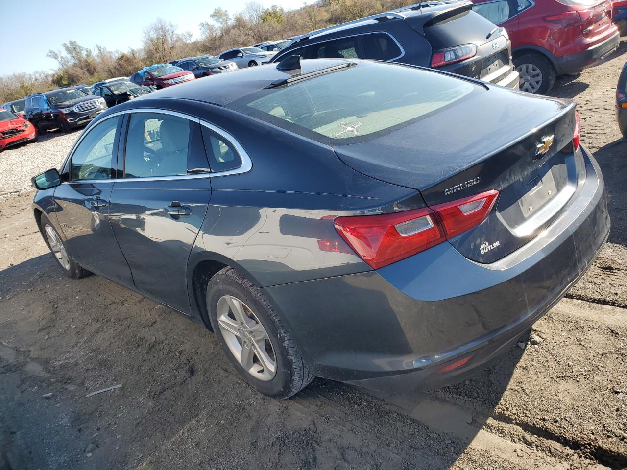 2019 Chevrolet Malibu - Image 2