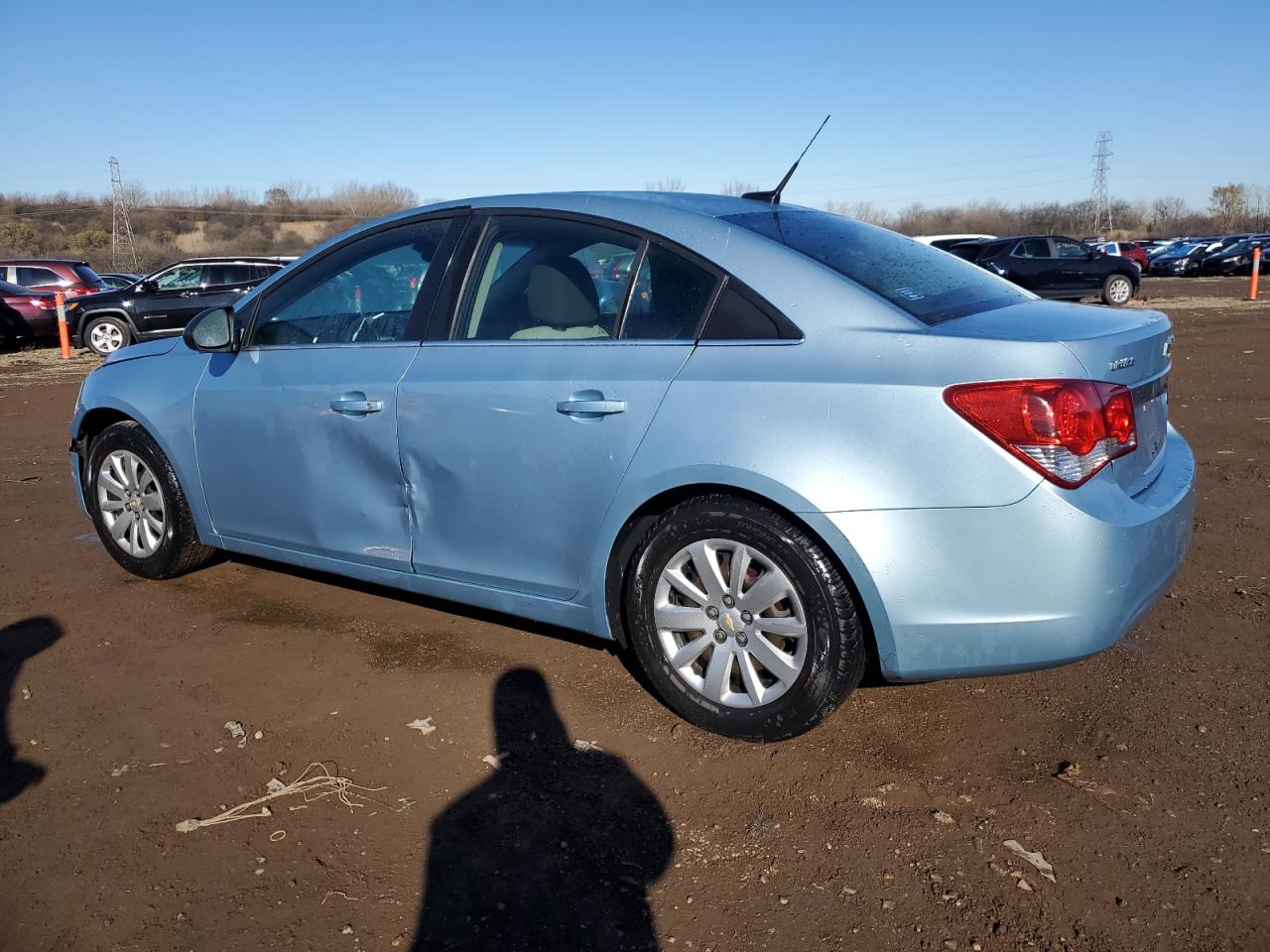 2011 Chevrolet Cruze - Image 2
