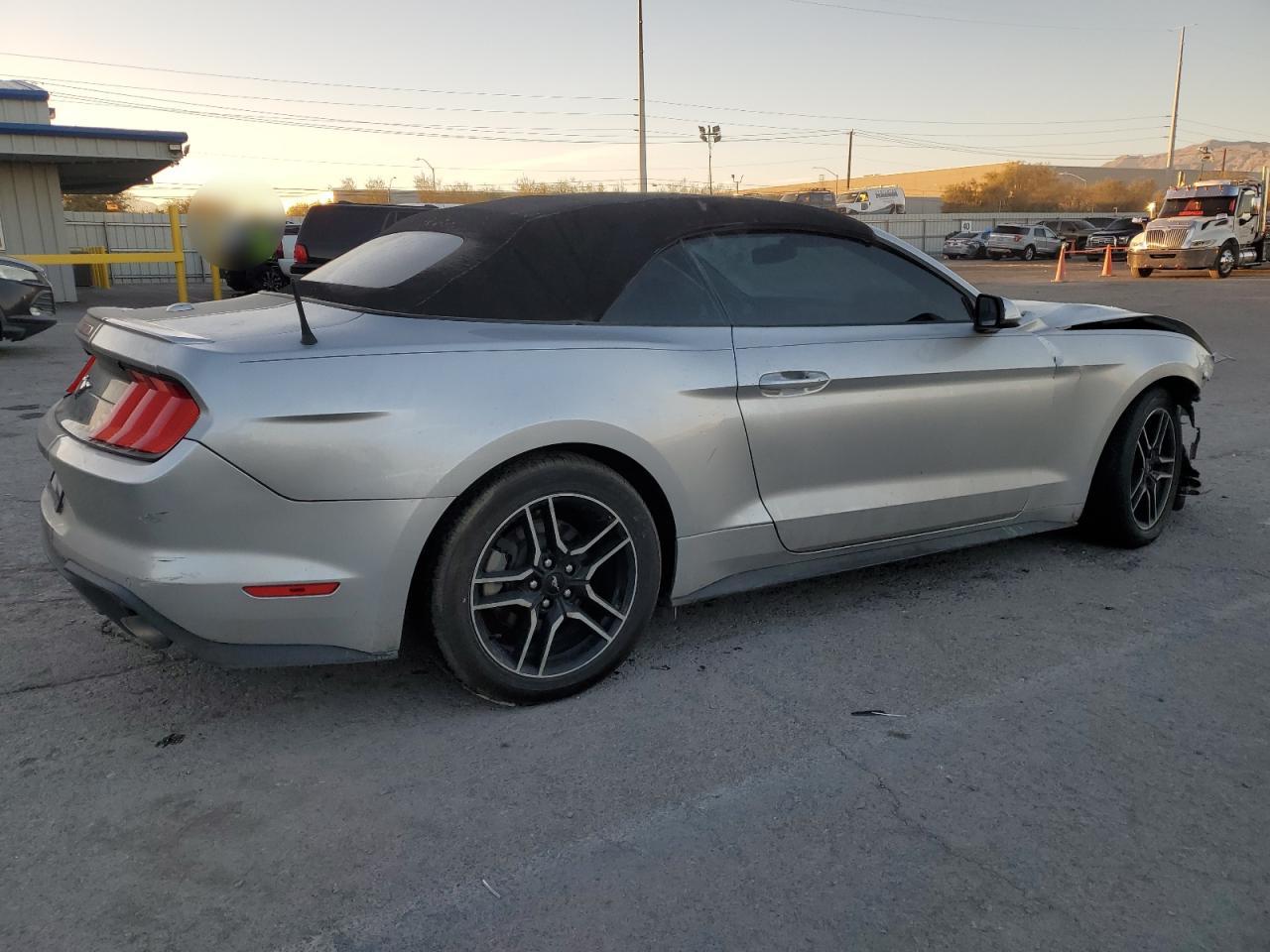 2019 Ford Mustang - Image 3