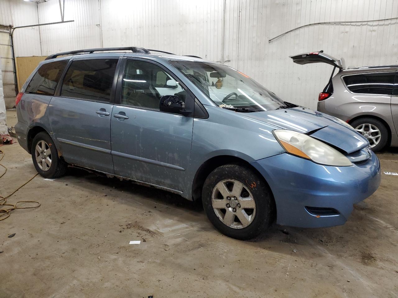 2006 Toyota Sienna - Image 4