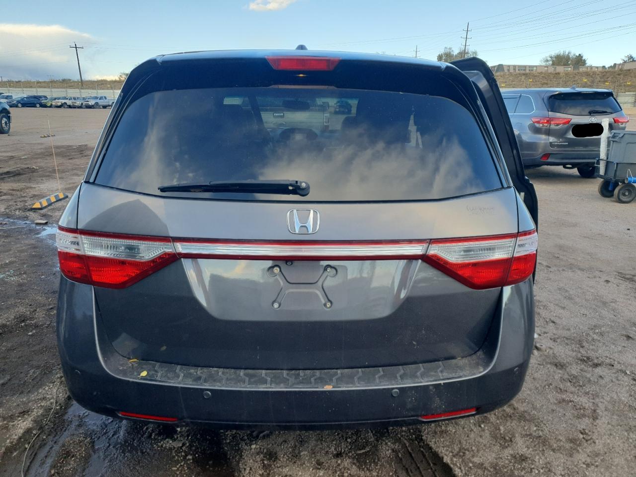 2013 Honda Odyssey Touring VIN: 5FNRL5H98DB084610 Lot: 79928154