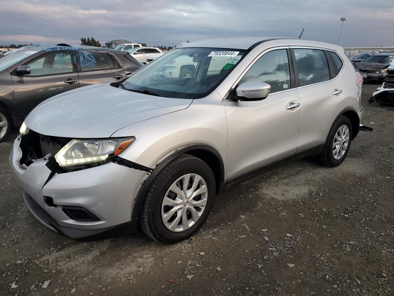 2015 Nissan Rogue - Image 1