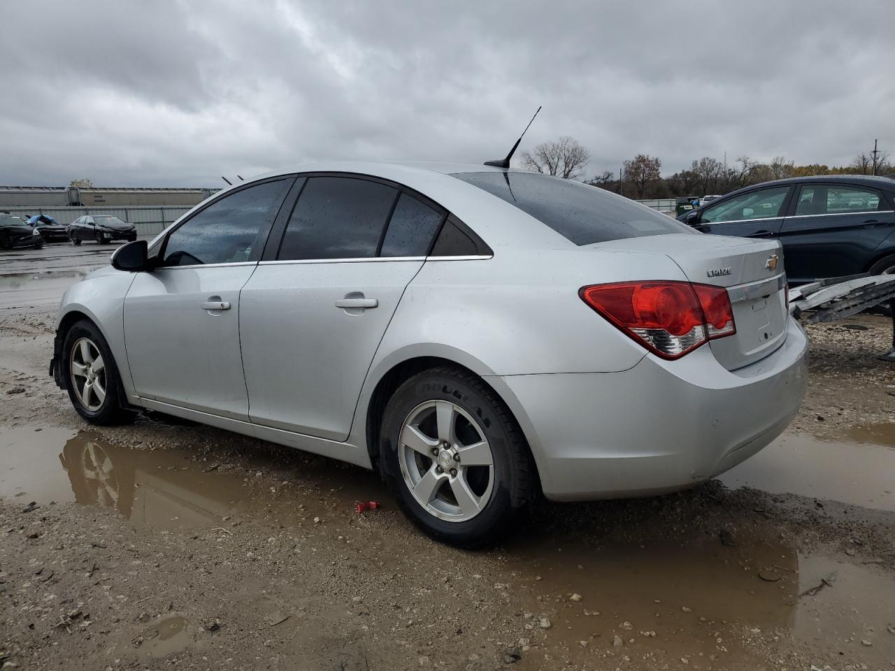 VIN 1G1PC5SB4E7230259 2014 CHEVROLET CRUZE no.2