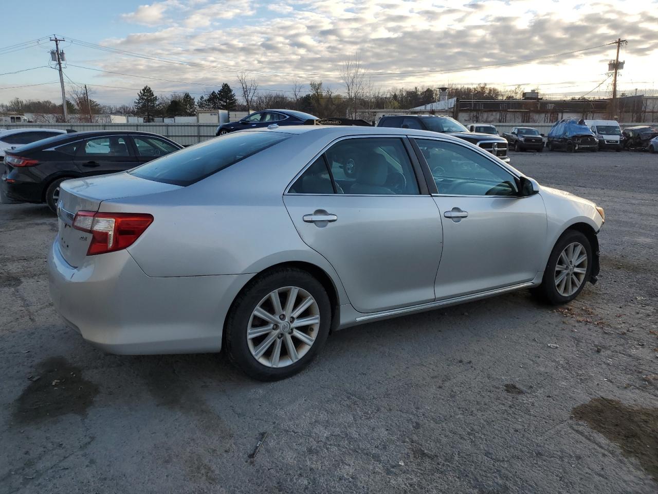 VIN 4T4BF1FK1DR319168 2013 TOYOTA CAMRY no.3