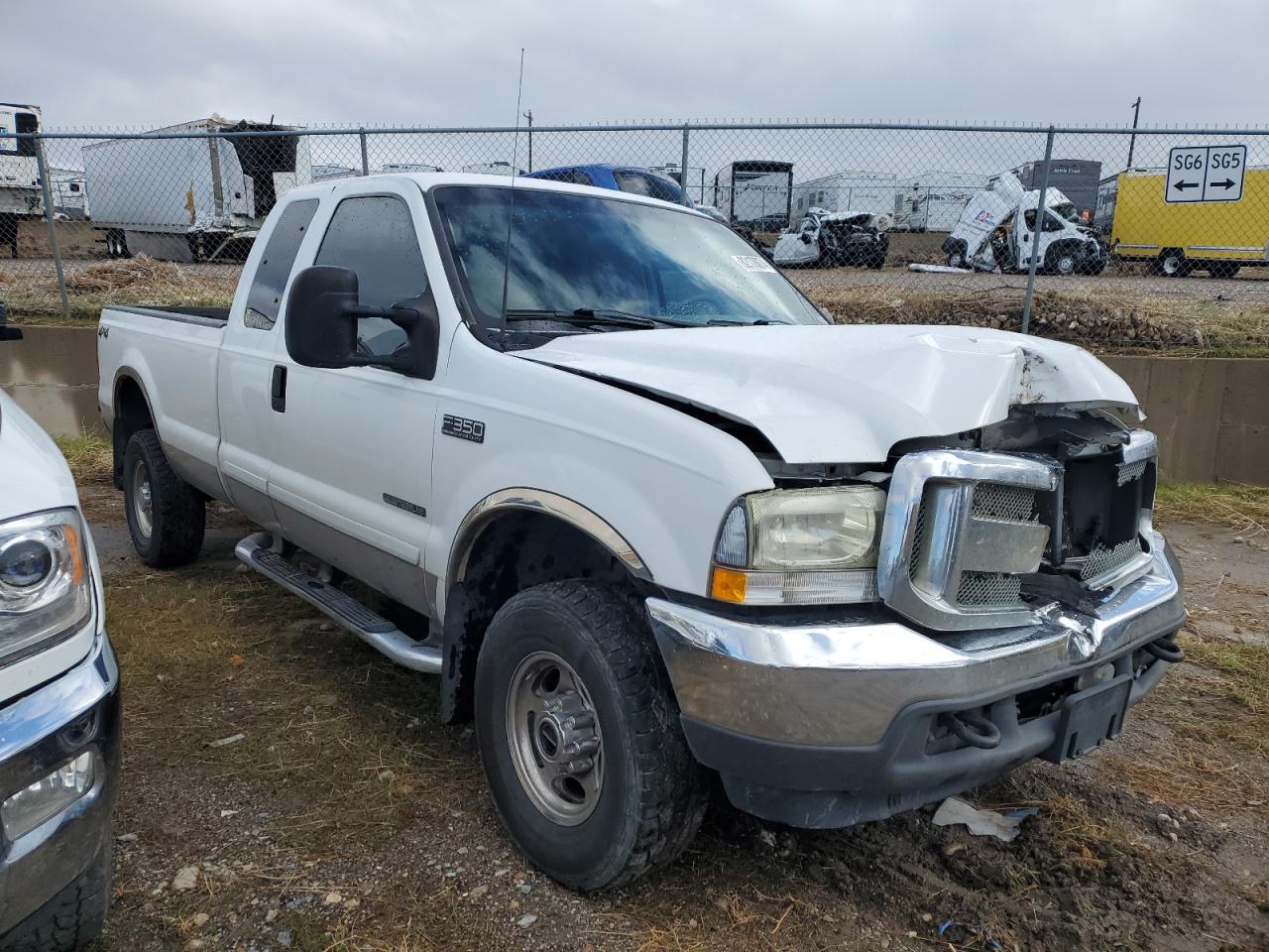 2002 Ford F350 - Image 4