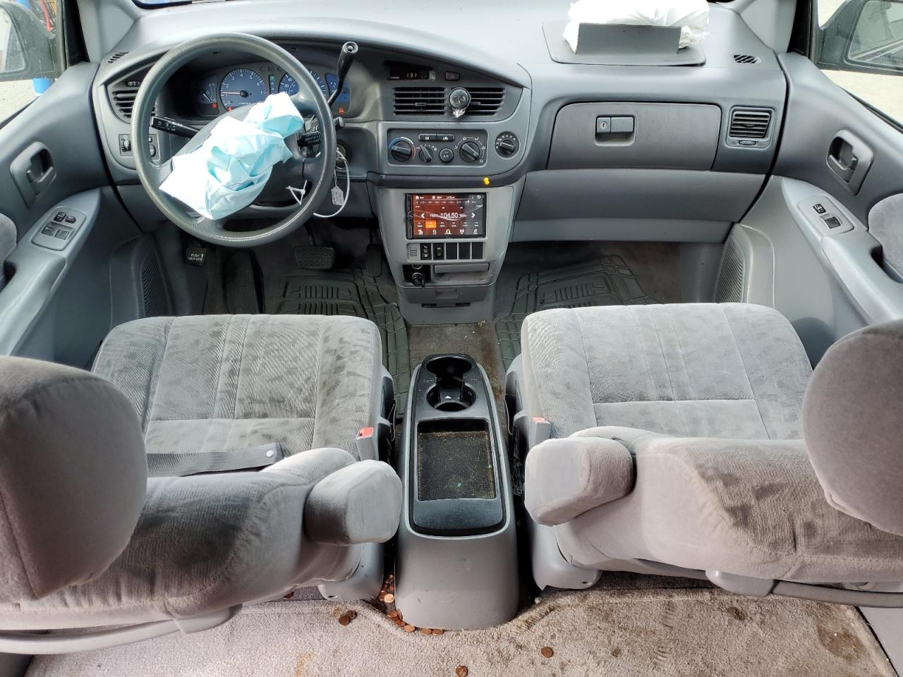 2003 Toyota Sienna - Image 8