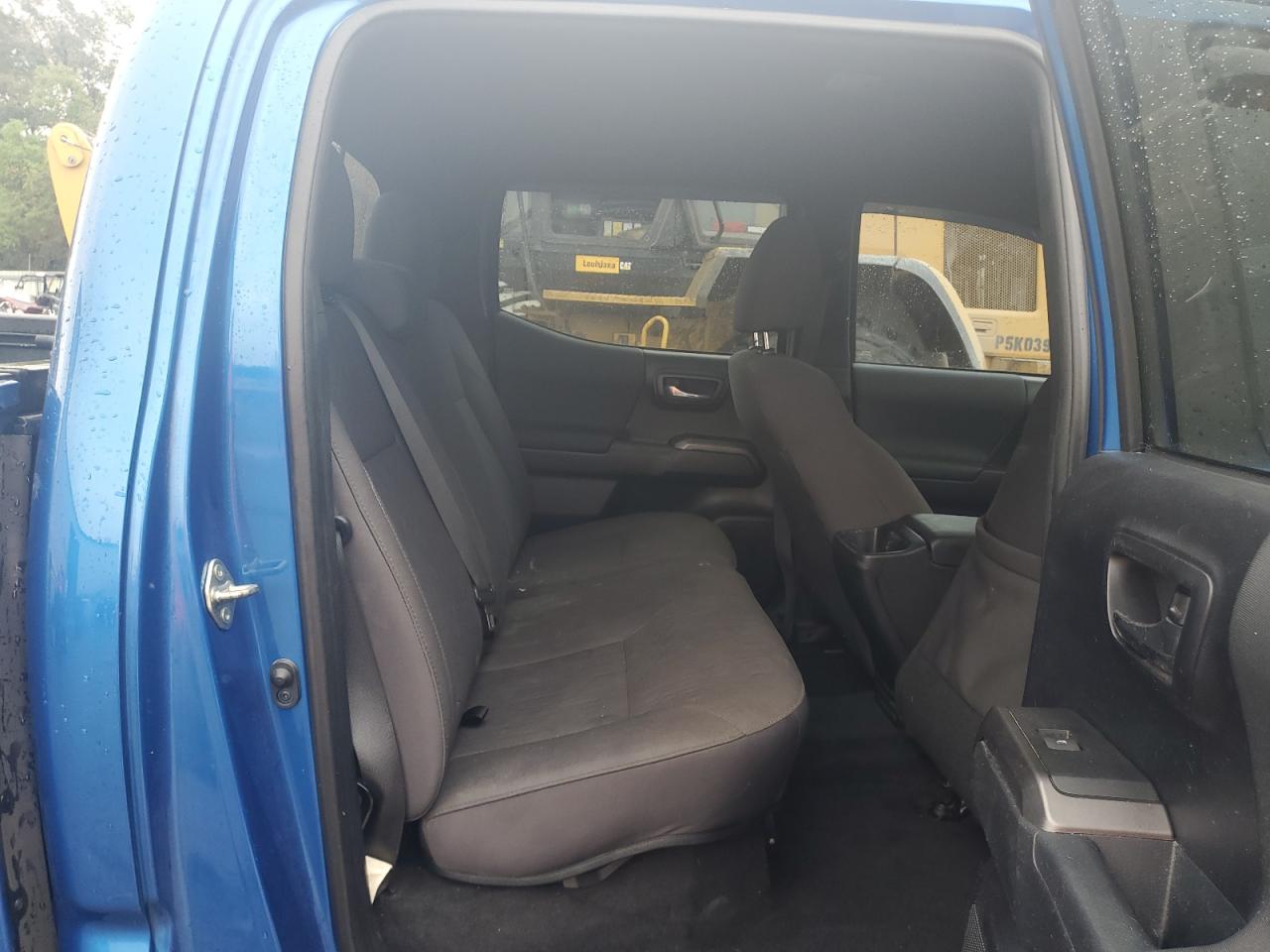 2018 Toyota Tacoma - Image 10