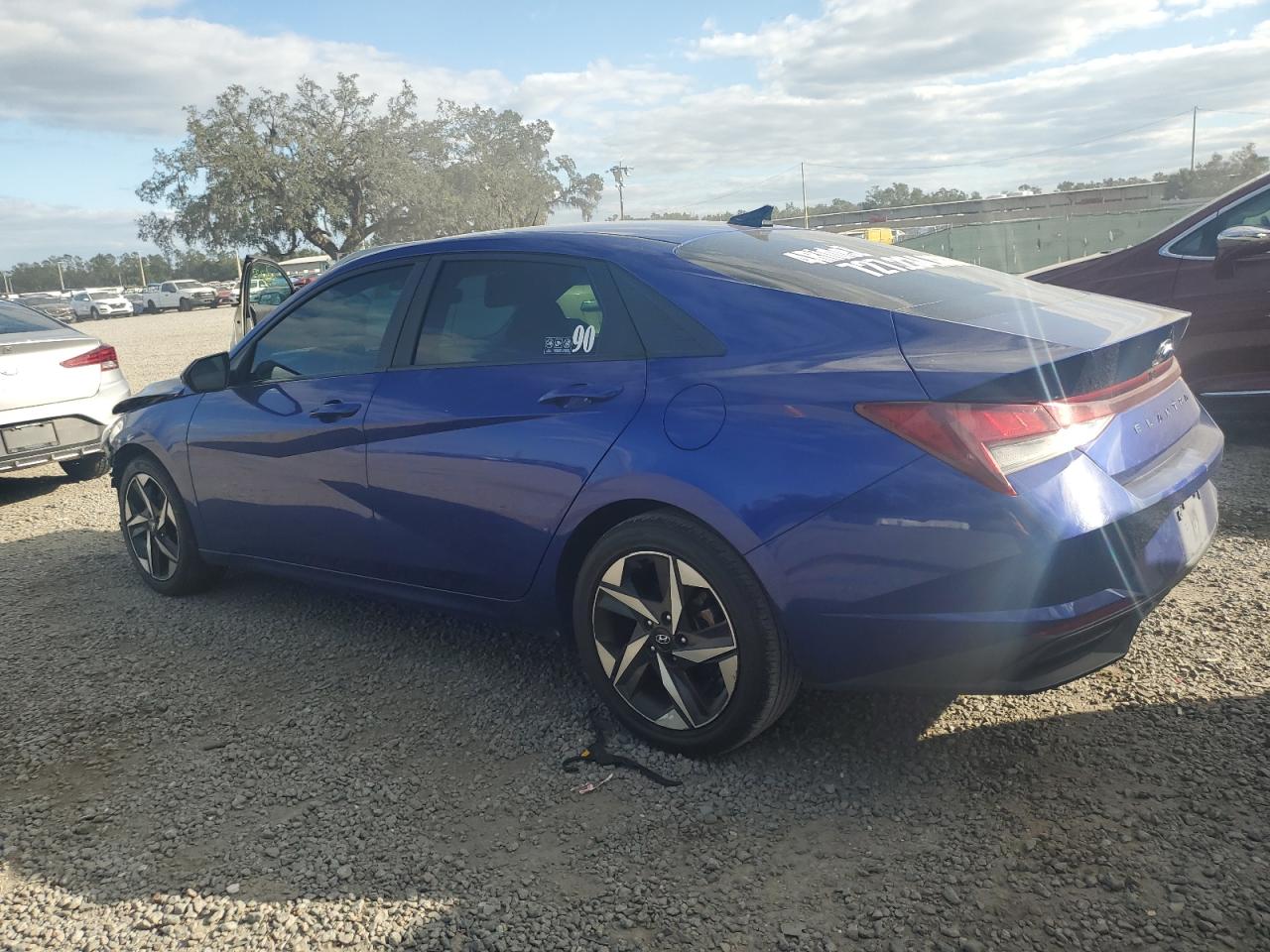 2023 Hyundai Elantra - Image 2