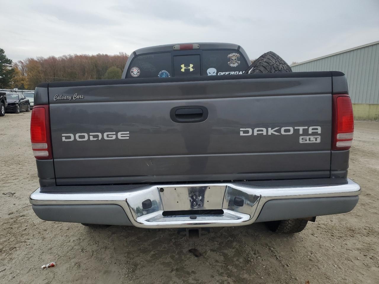 2004 Dodge Dakota - Image 6