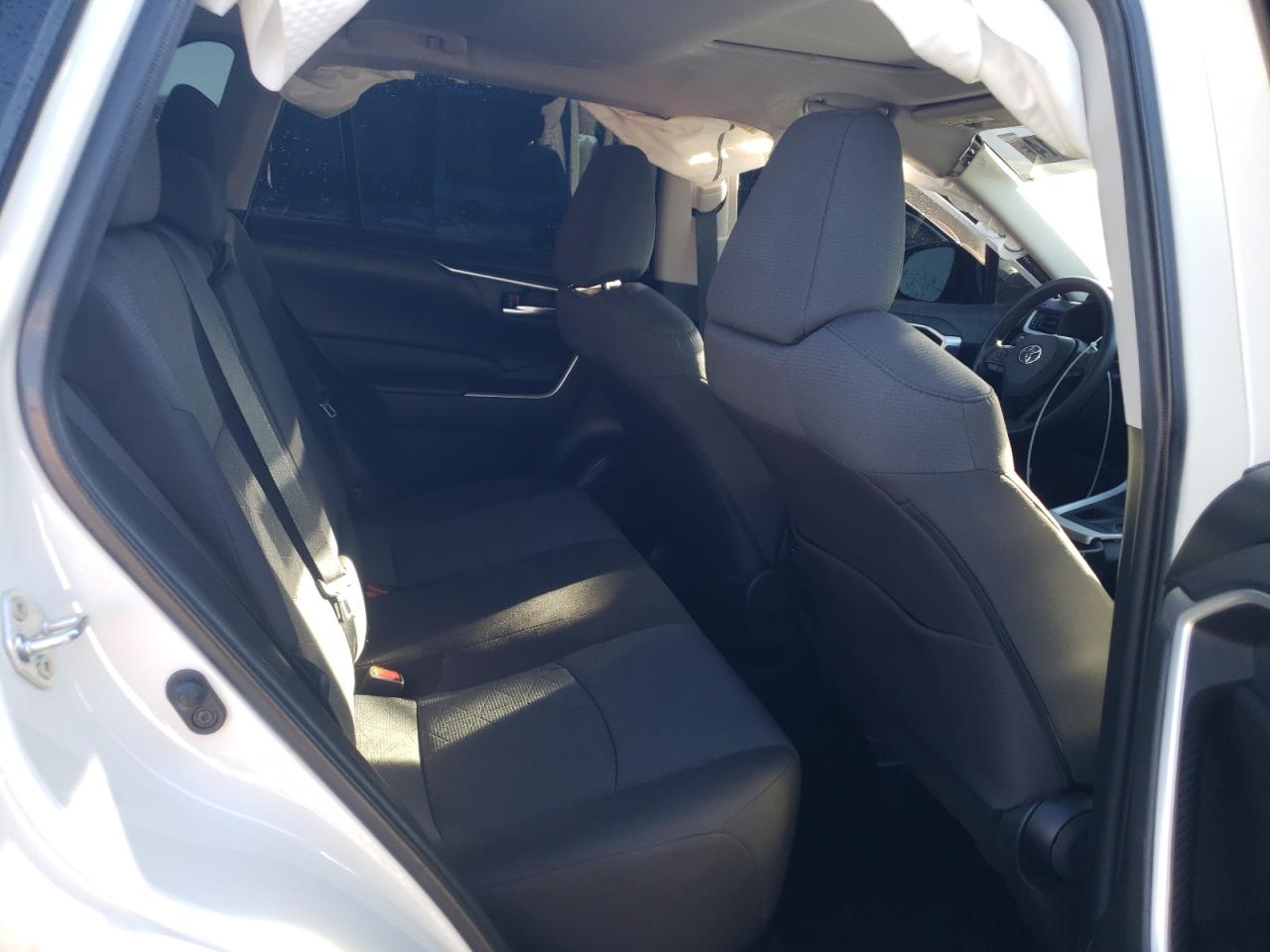 2021 Toyota RAV 4 - Image 12