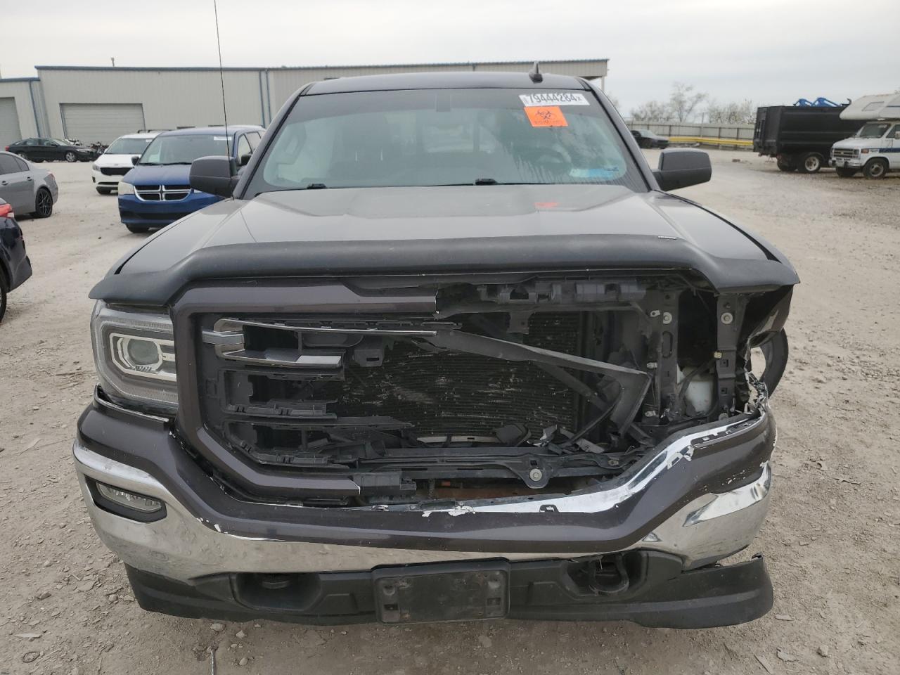 2016 GMC Sierra - Image 5