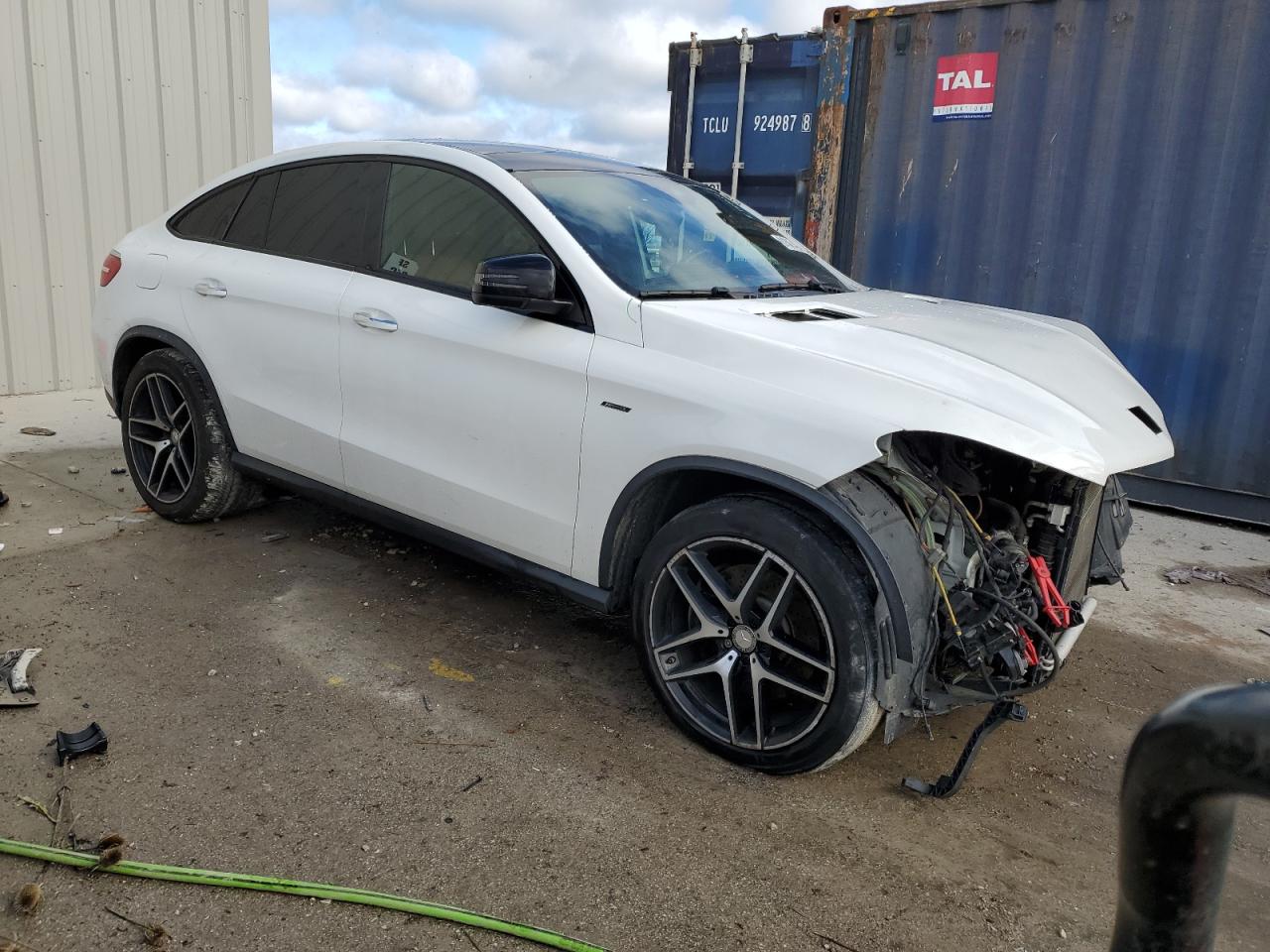 2016 Mercedes-Benz GLE - Image 4