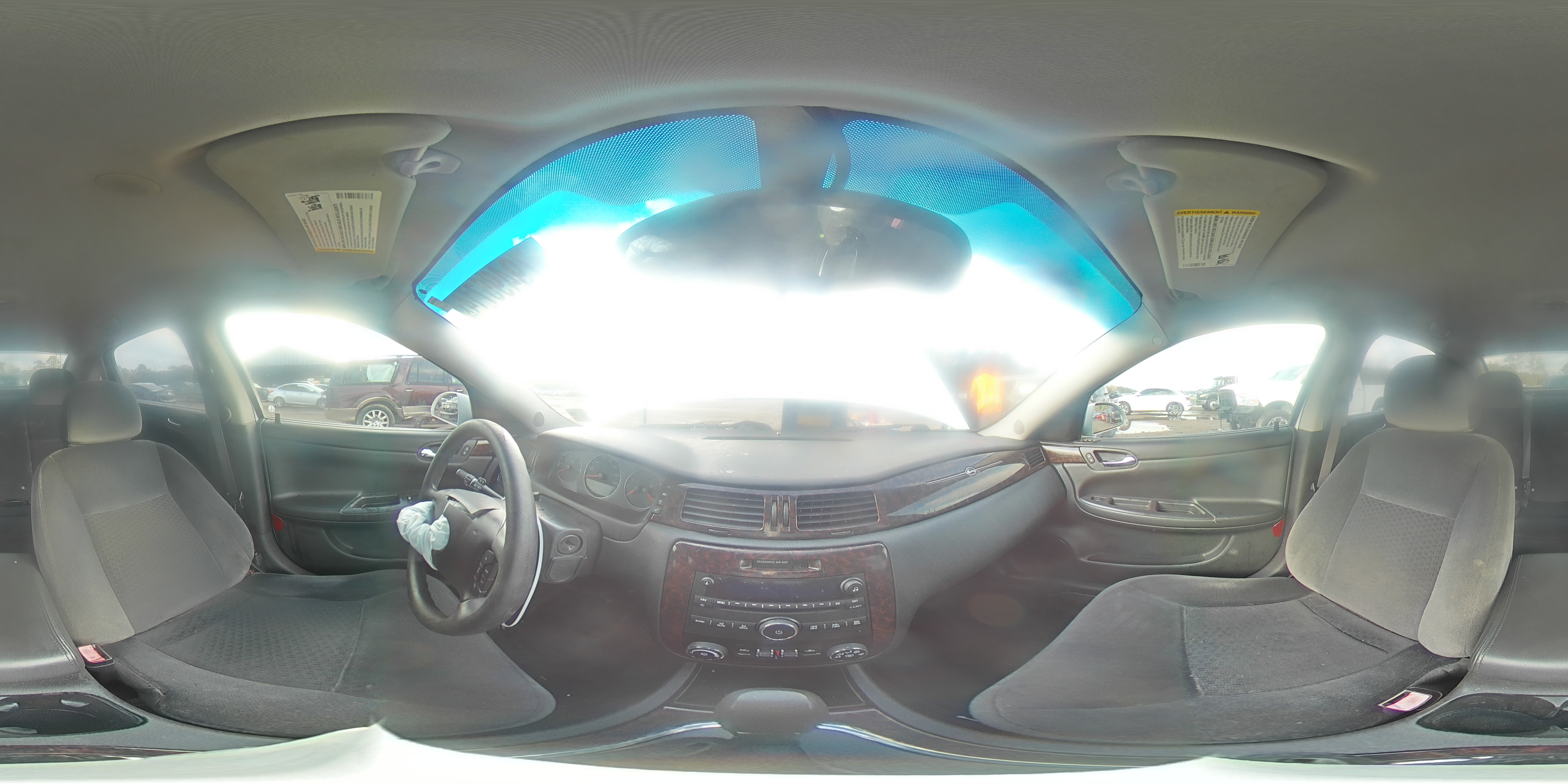 2016 Chevrolet Impala - Image 13