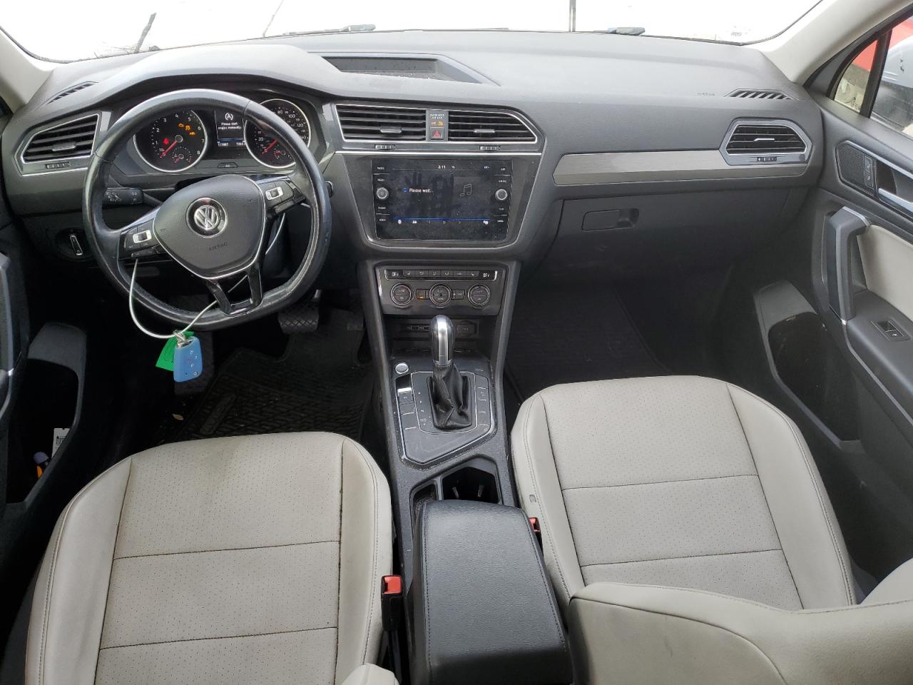 2018 Volkswagen Tiguan - Image 8