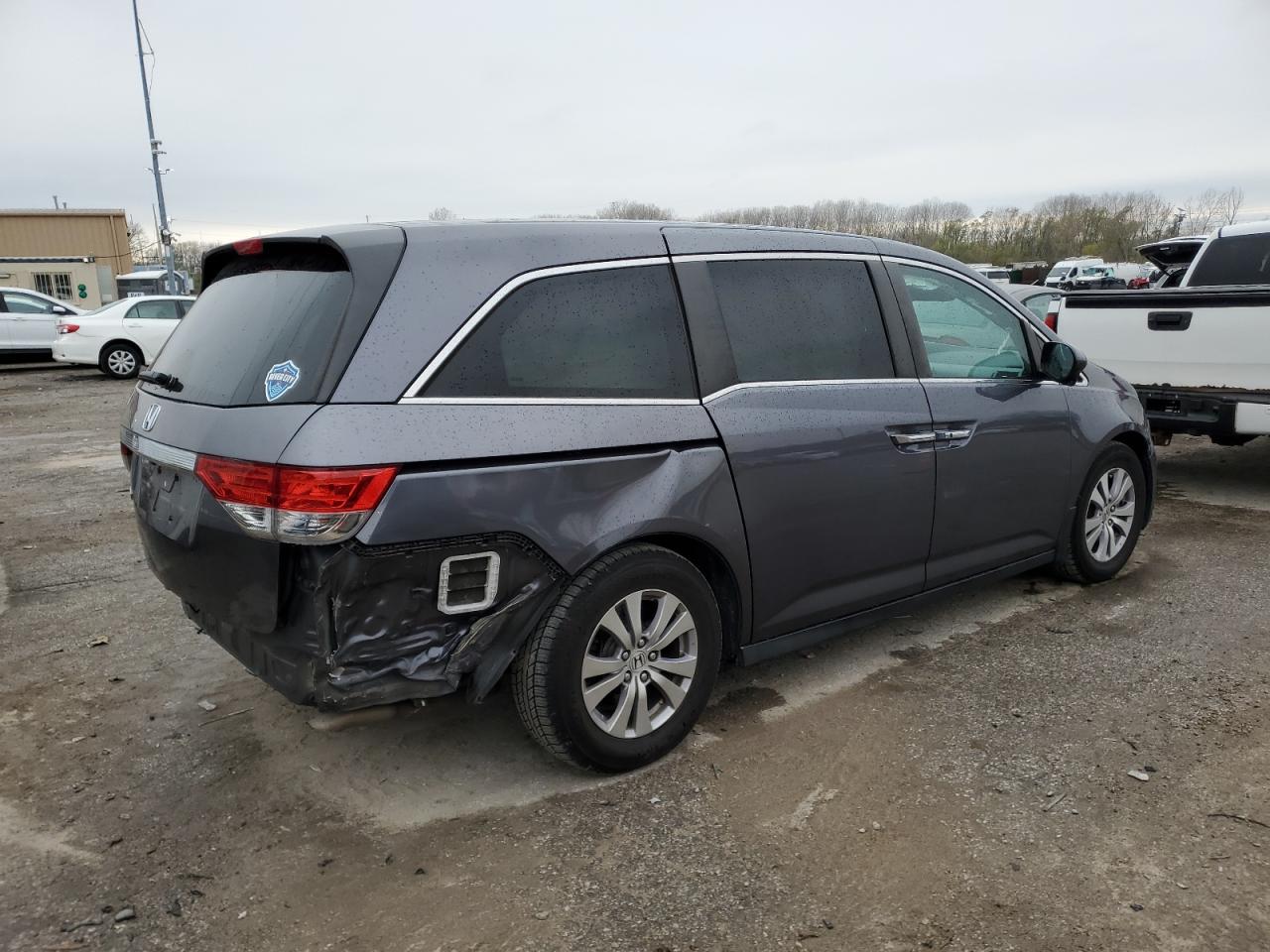 2015 Honda Odyssey - Image 3